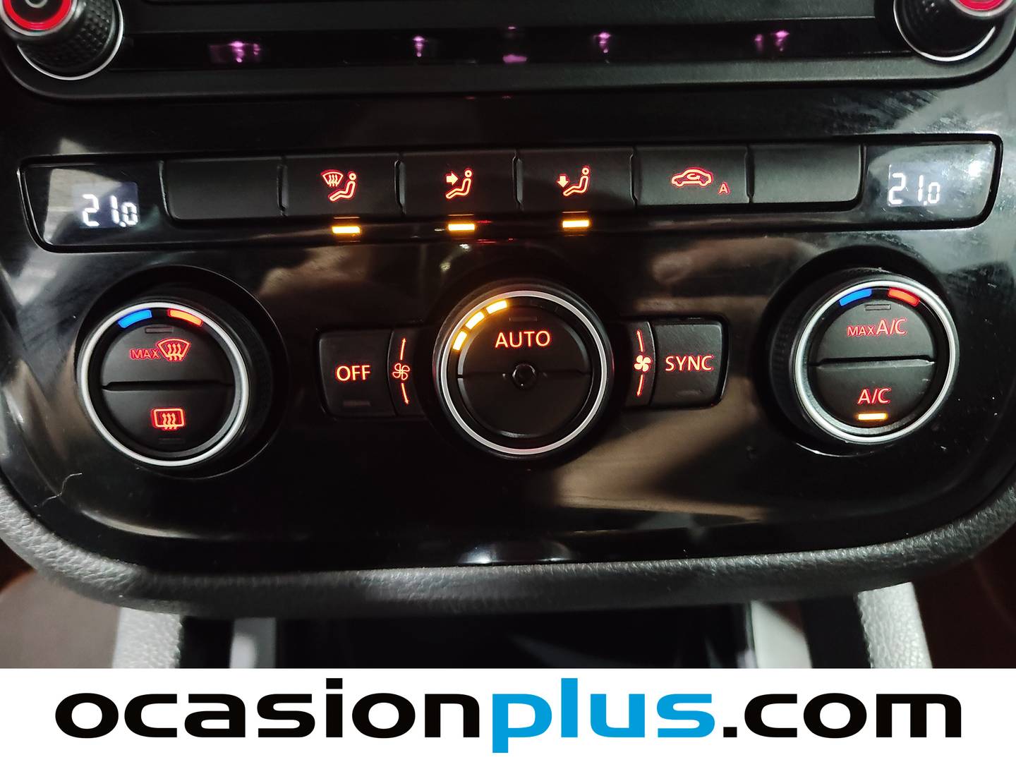 Foto Volkswagen Scirocco Volkswagen Scirocco R-Line 2.0 TDI BMT (150 CV) DSG