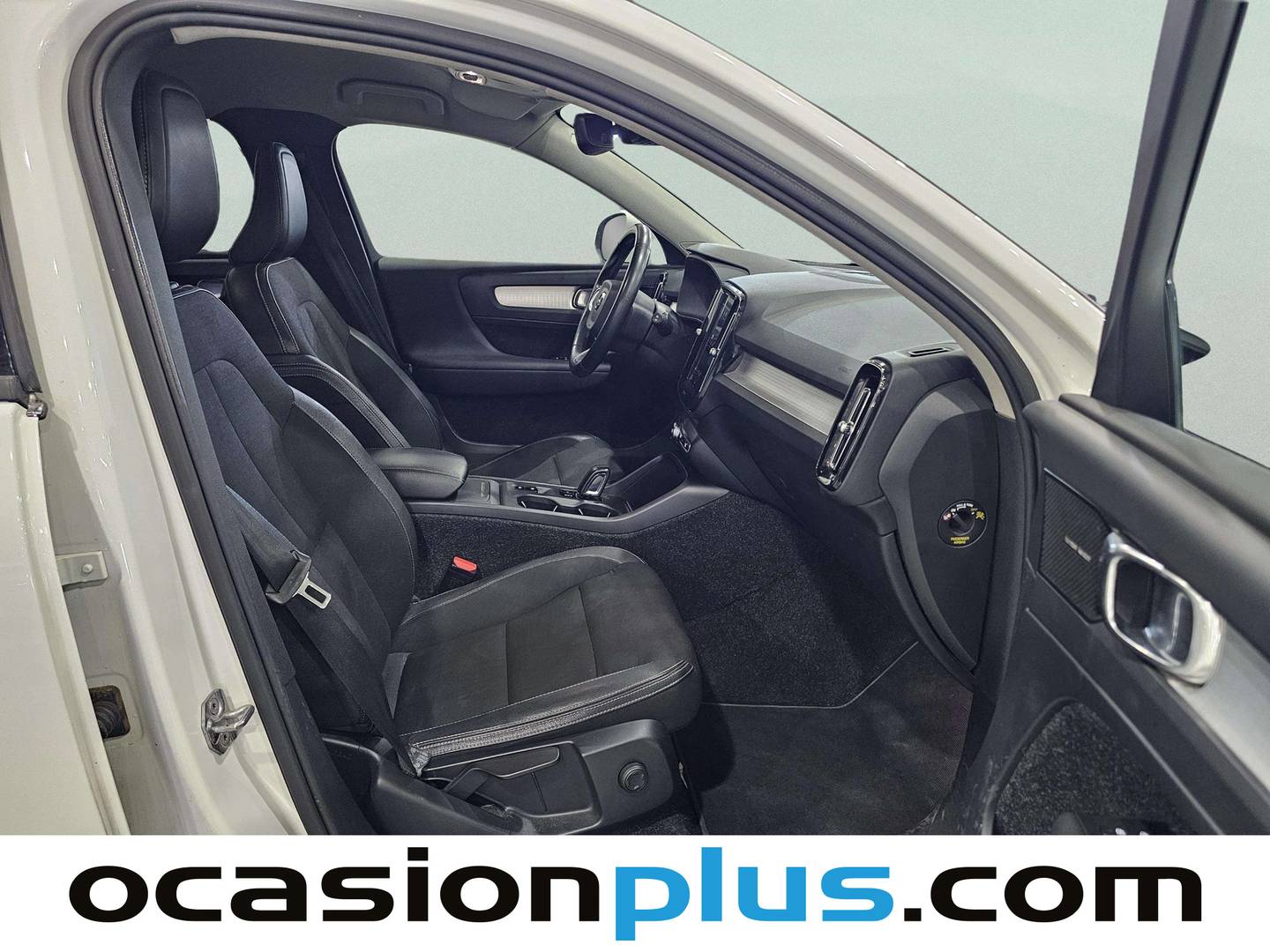 Volvo XC40 Volvo XC40 D3 Momentum AWD Auto (150 CV) de segunda mano