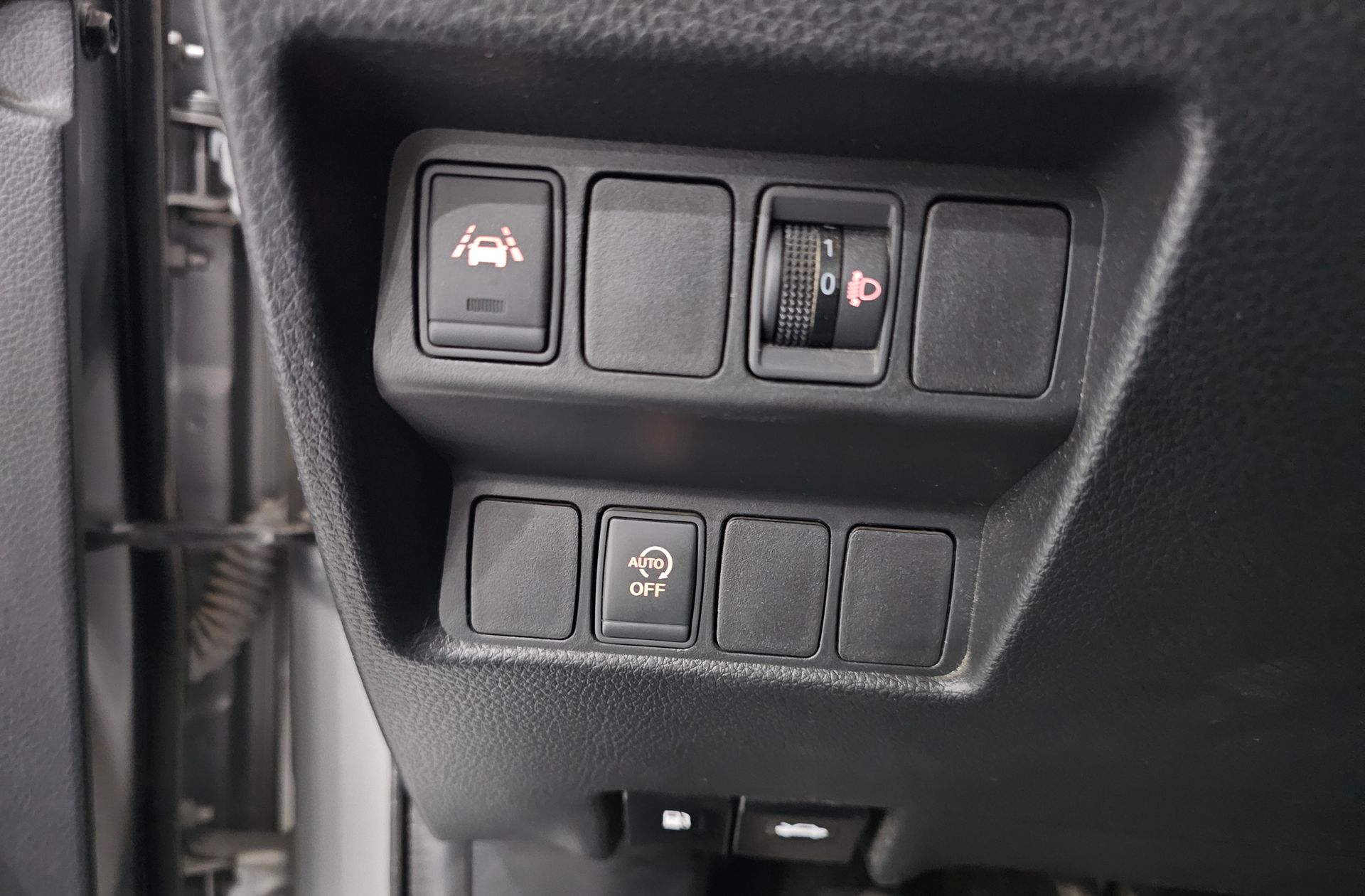 Nissan Qashqai DIG-T 115 N-Connecta - foto 7