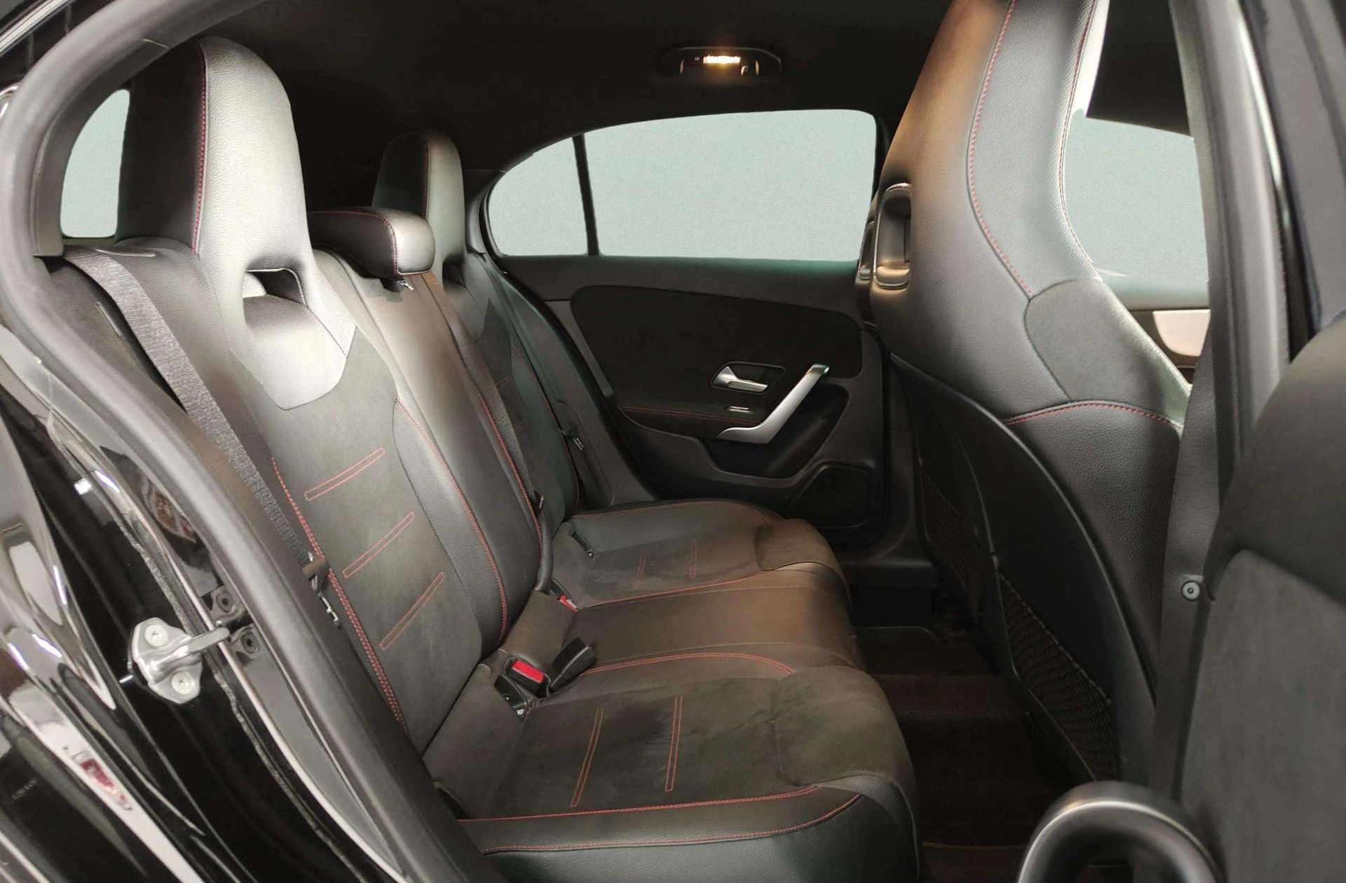 Mercedes-Benz Clase A 200 d Pack AMG - foto 20