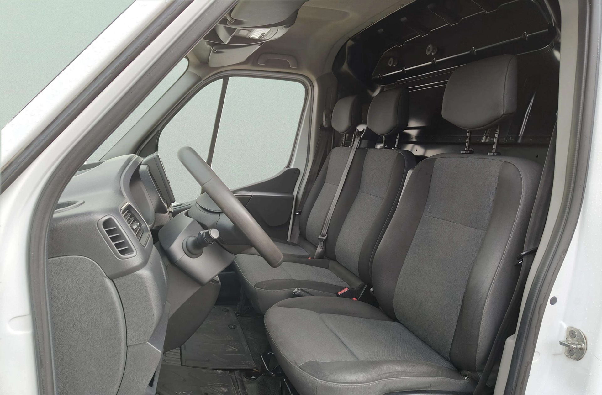 Renault Master Furgon L2H2 3500 Energy Blue dCi - foto 8