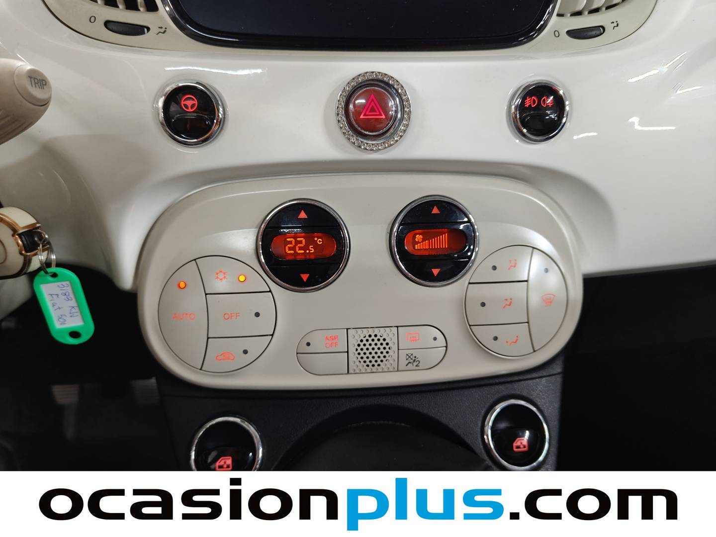 Extras y acabados del Fiat 500 Fiat 500 1.2 8v Lounge (69 CV)