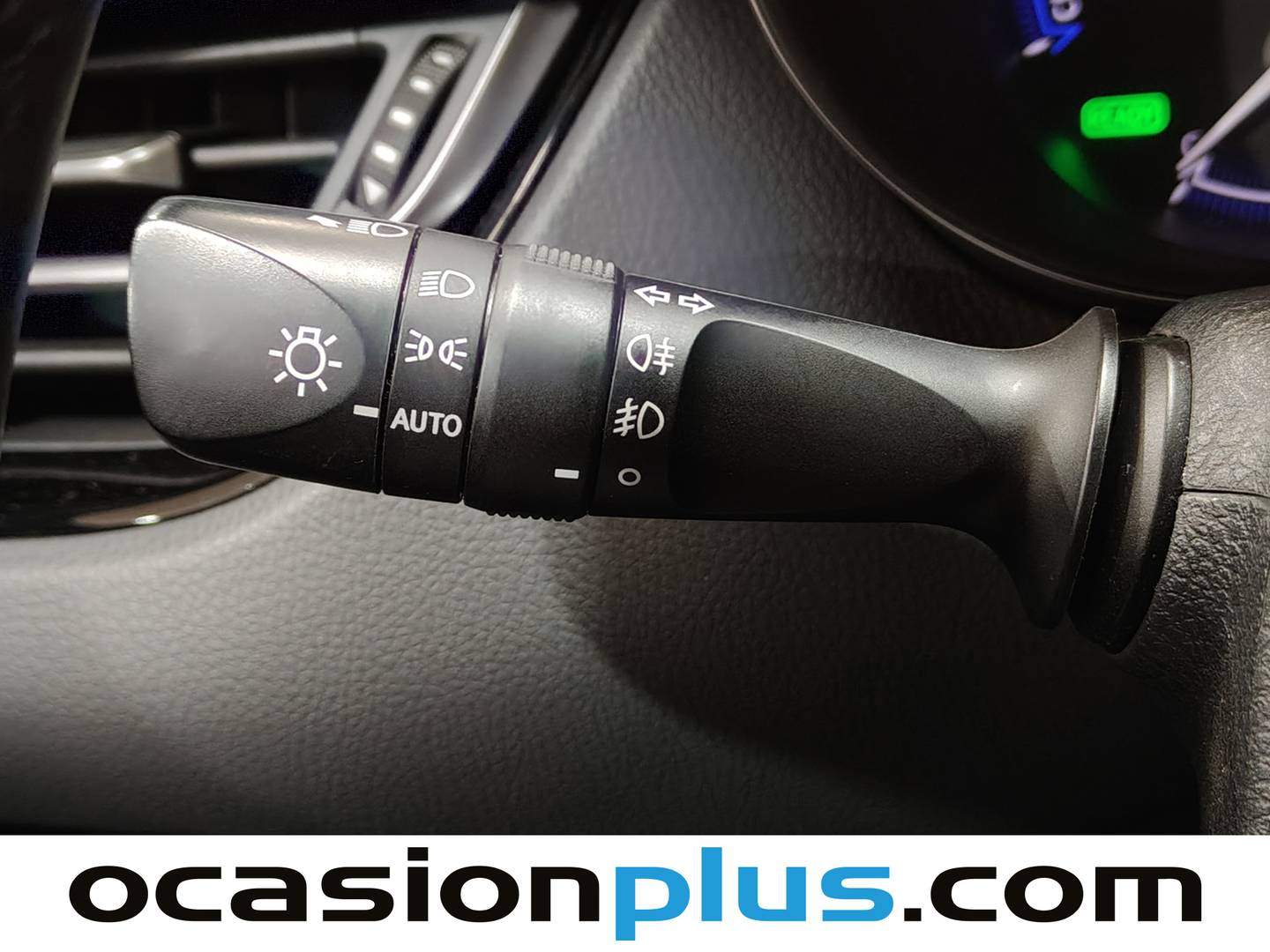 Acabados Toyota C-HR Toyota C-HR 180H Advance (184 CV)