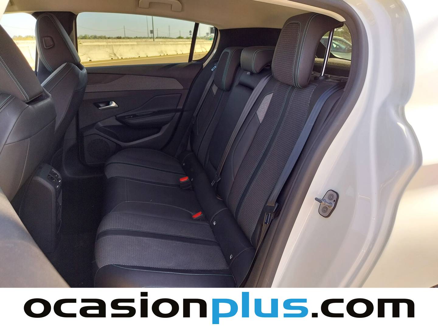 Foto Peugeot 308 Peugeot 308 PureTech 130 S&S Allure Pack EAT8  (130 CV)