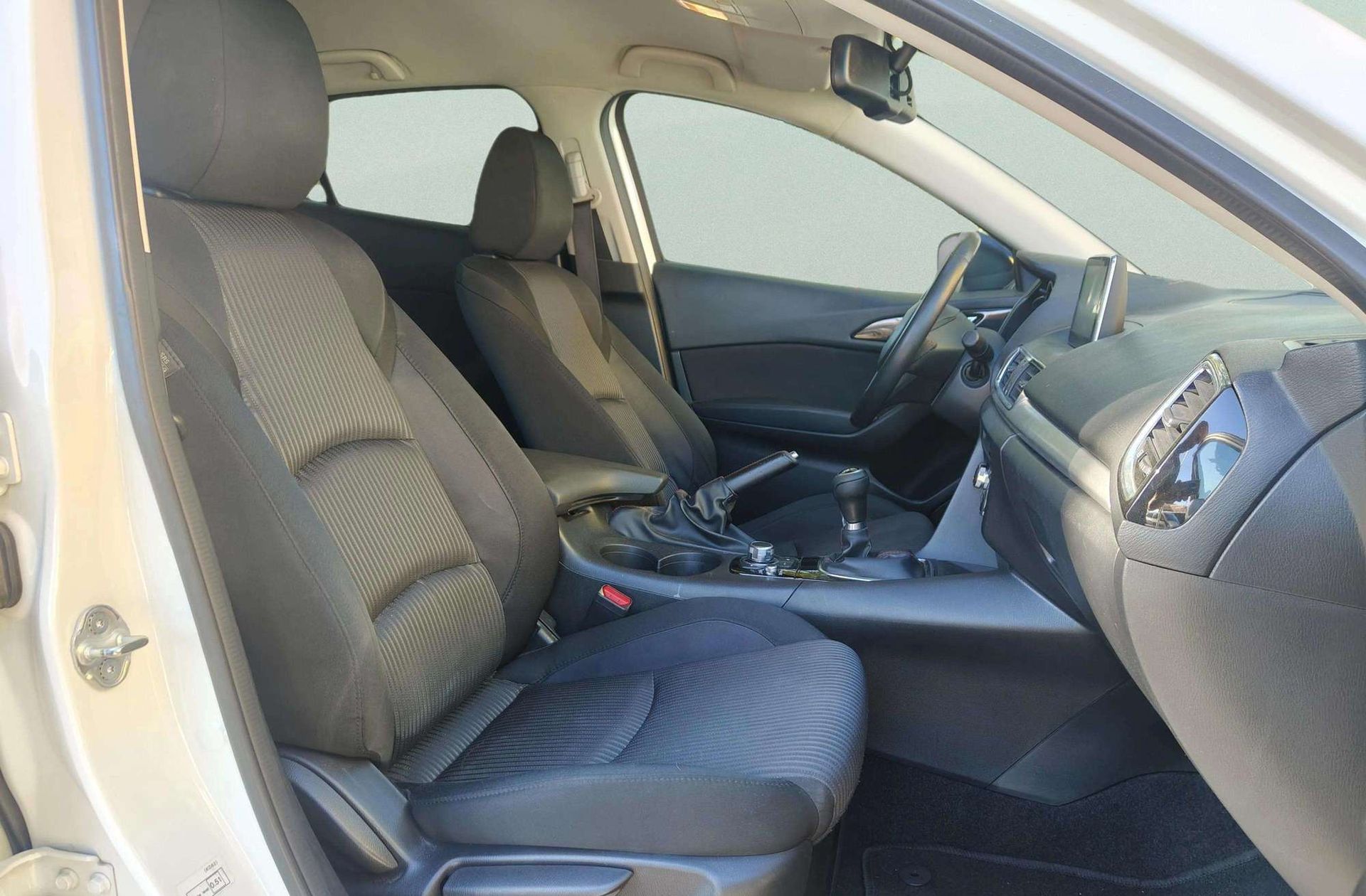 Mazda3 2.2 DE Luxury - foto 19