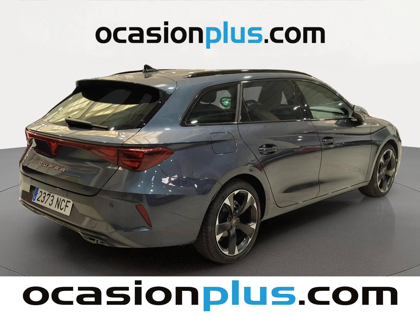 Foto trasera Cupra León Cupra Leon Sportstourer 1.5 TSI (150 CV) derecha