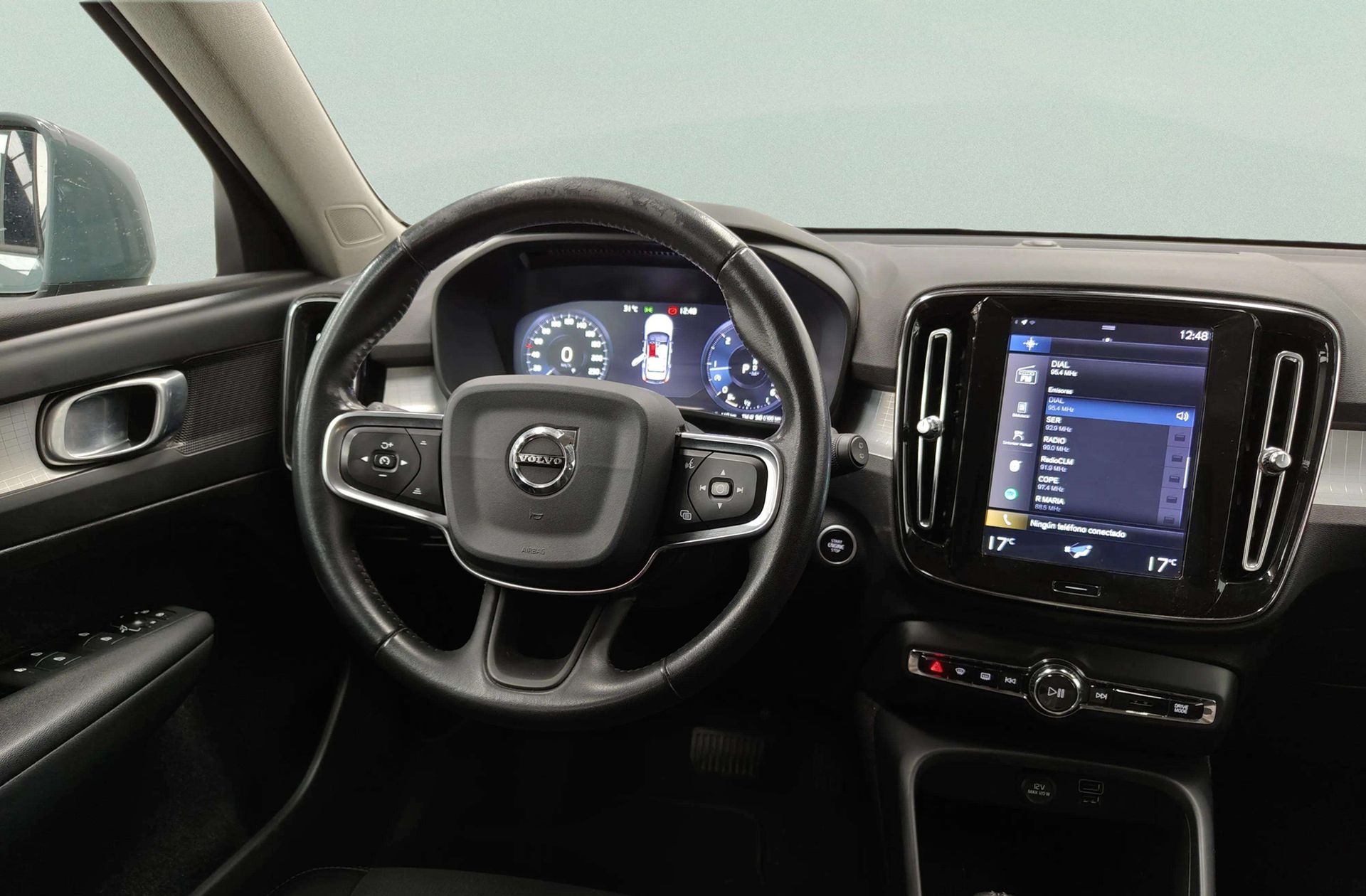 Volvo XC40 D3 Momentum AWD - foto 26