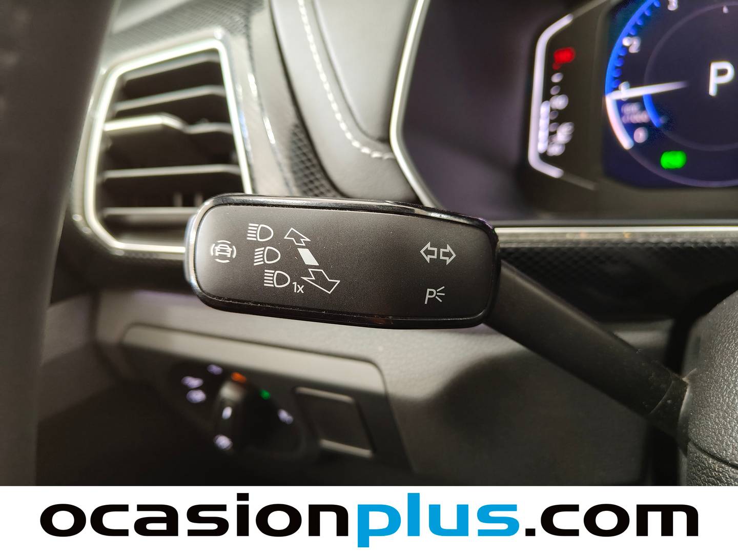 Volkswagen T-Cross Volkswagen T-Cross R-Line 1.0 TSI (115 CV) DSG seminuevo
