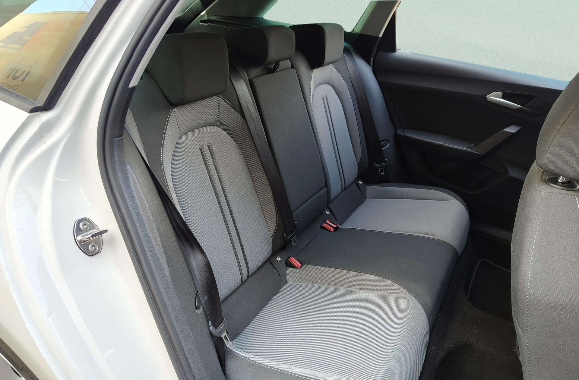 SEAT León ST 2.0 TDI Style XL DSG - foto 17