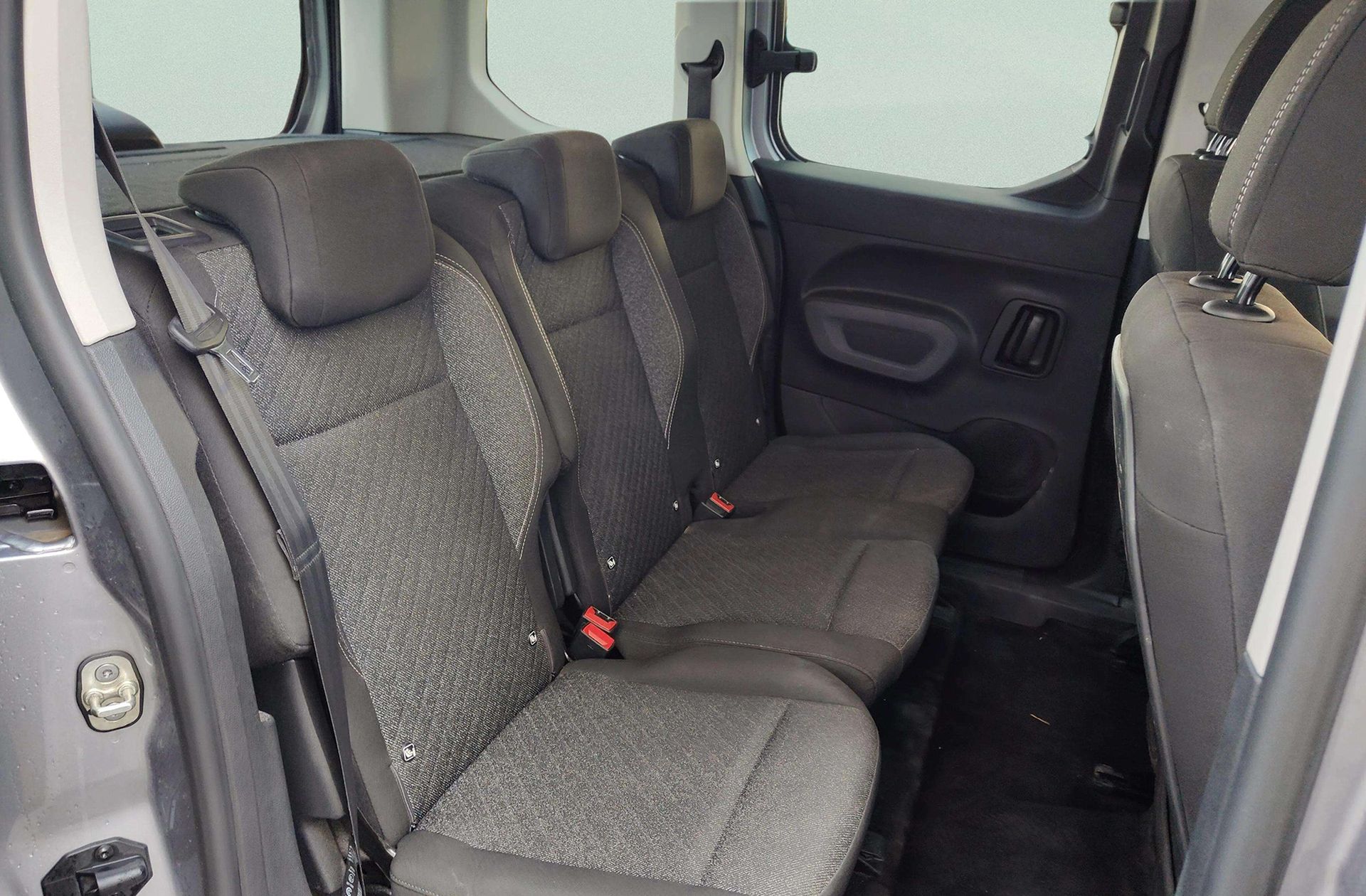 Peugeot Rifter BlueHDi 100 Allure - foto 15