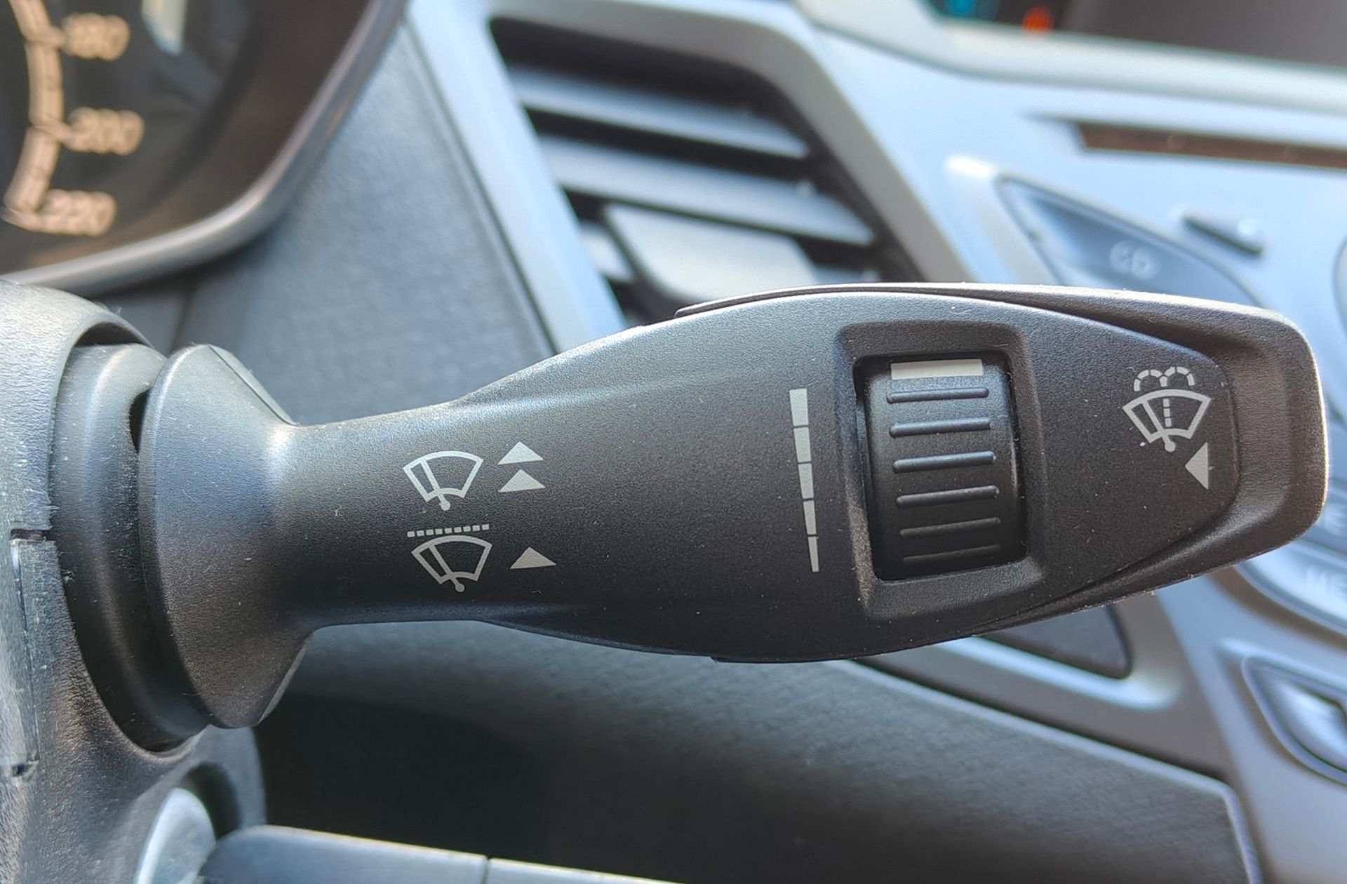 Ford Fiesta 1.0 EcoBoost Trend - foto 22