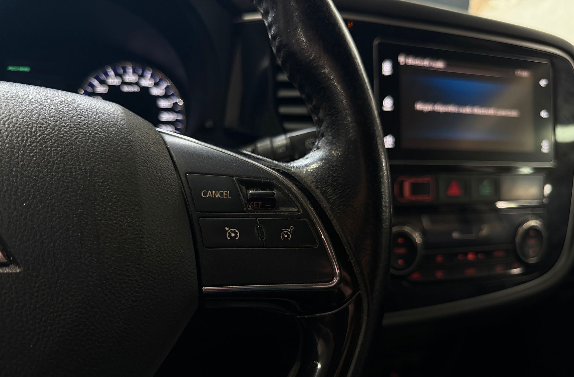 Mitsubishi Outlander 220 DI-D Motion 2WD - foto 22