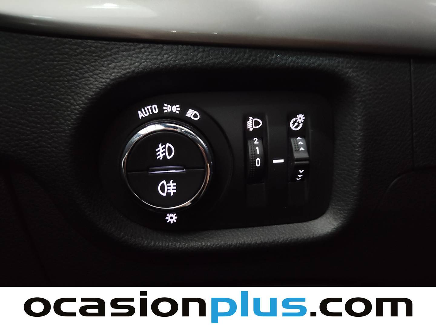 Foto Opel Astra Opel Astra Opel Astra Sports Tourer 1.4 Turbo SHT Elegance CVT 107 kW (145 CV)