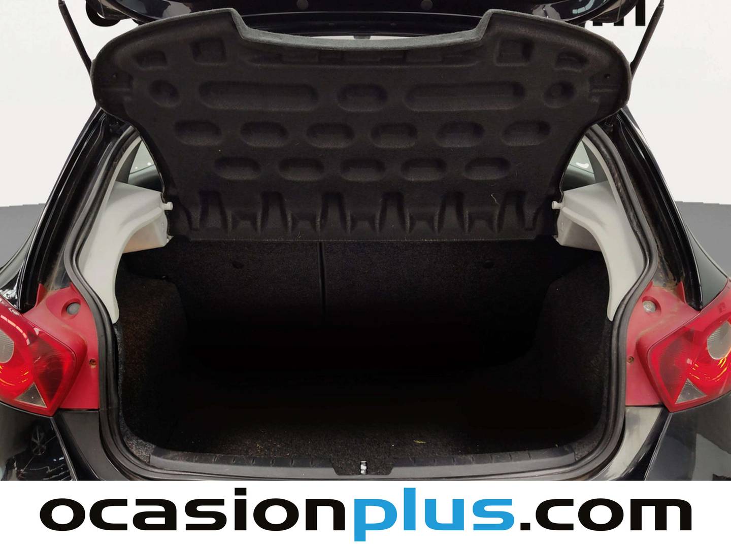 Fotos maletero Seat Ibiza Seat Ibiza 1.4 16v Style (85 CV)