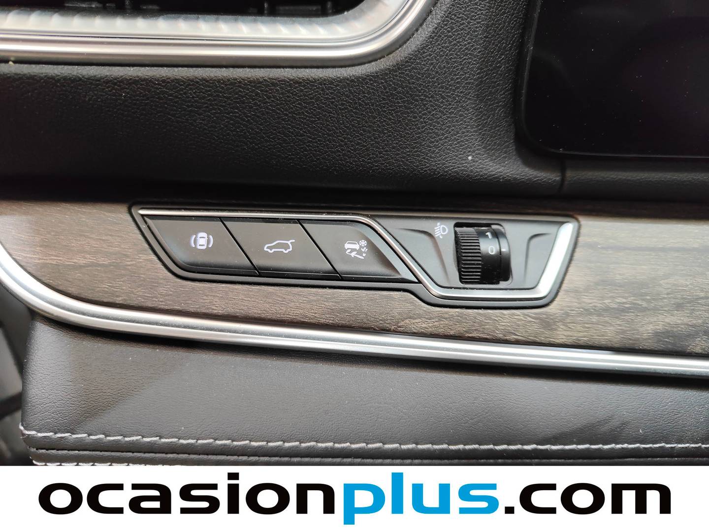 Acabados DFSK E5 DFSK E5 1.5 PHEV Intelligent (217 CV) 7 Plazas