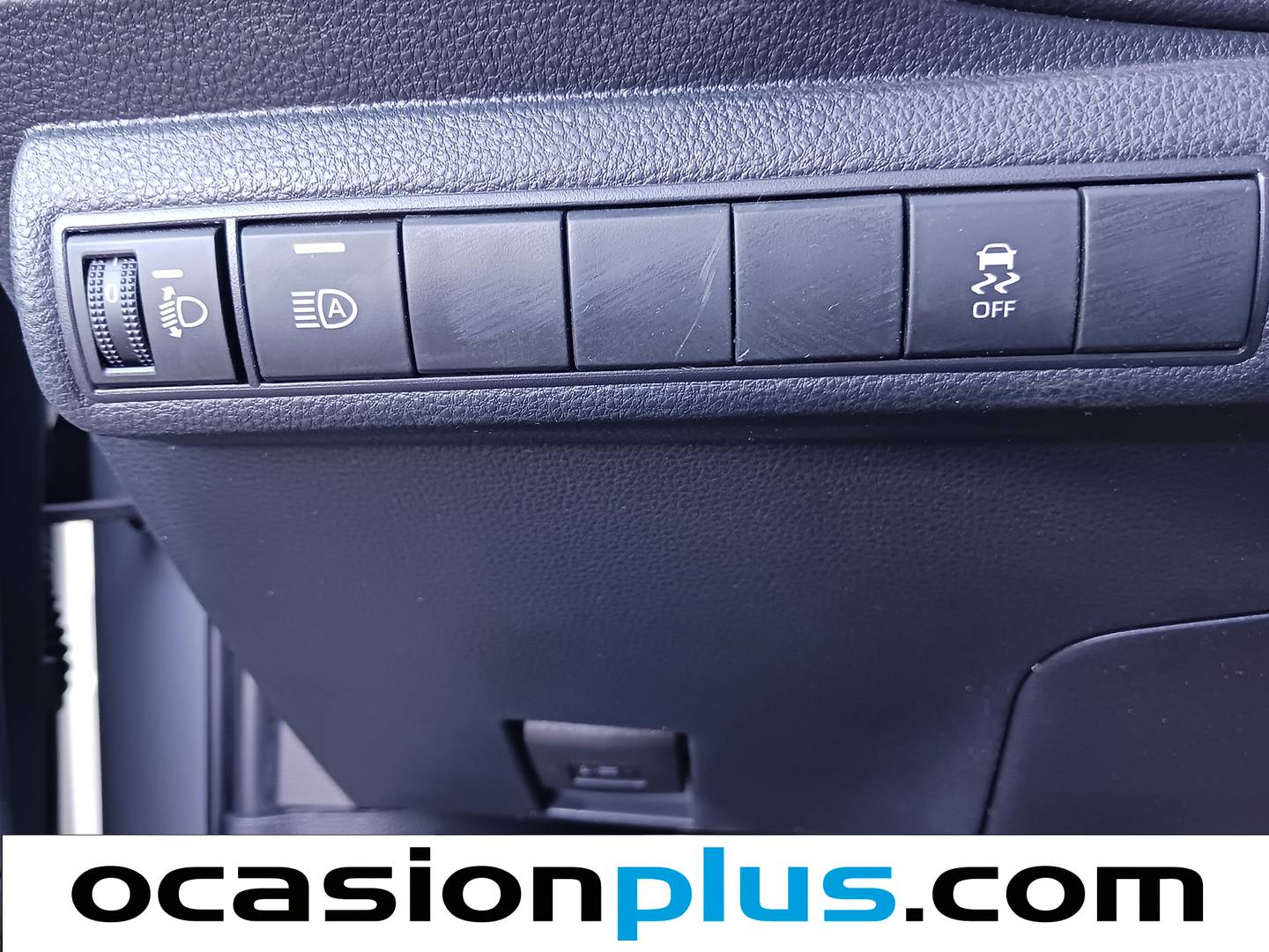 Equipamiento del Toyota Corolla Toyota Corolla 125H Active Tech E-CVT (122 CV)