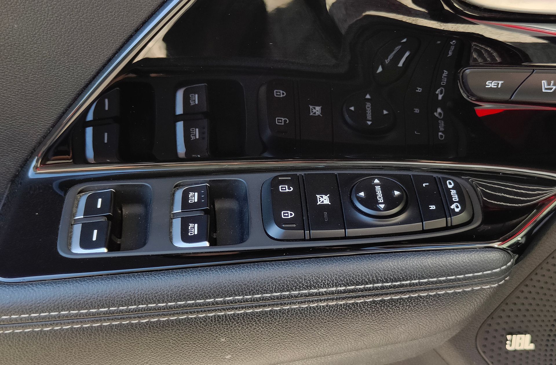 Kia Niro 1.6 GDi PHEV Híbrido Emotion - foto 21