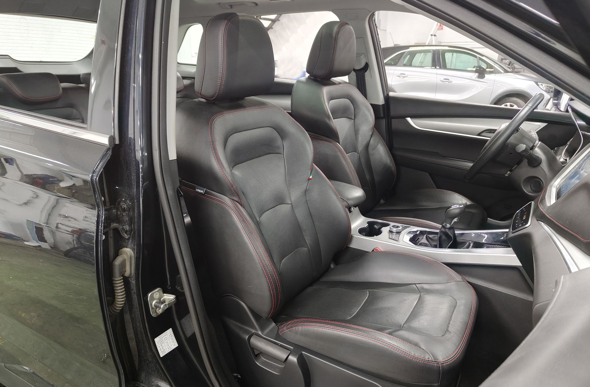 SWM G01 1.5T Luxury - foto 16