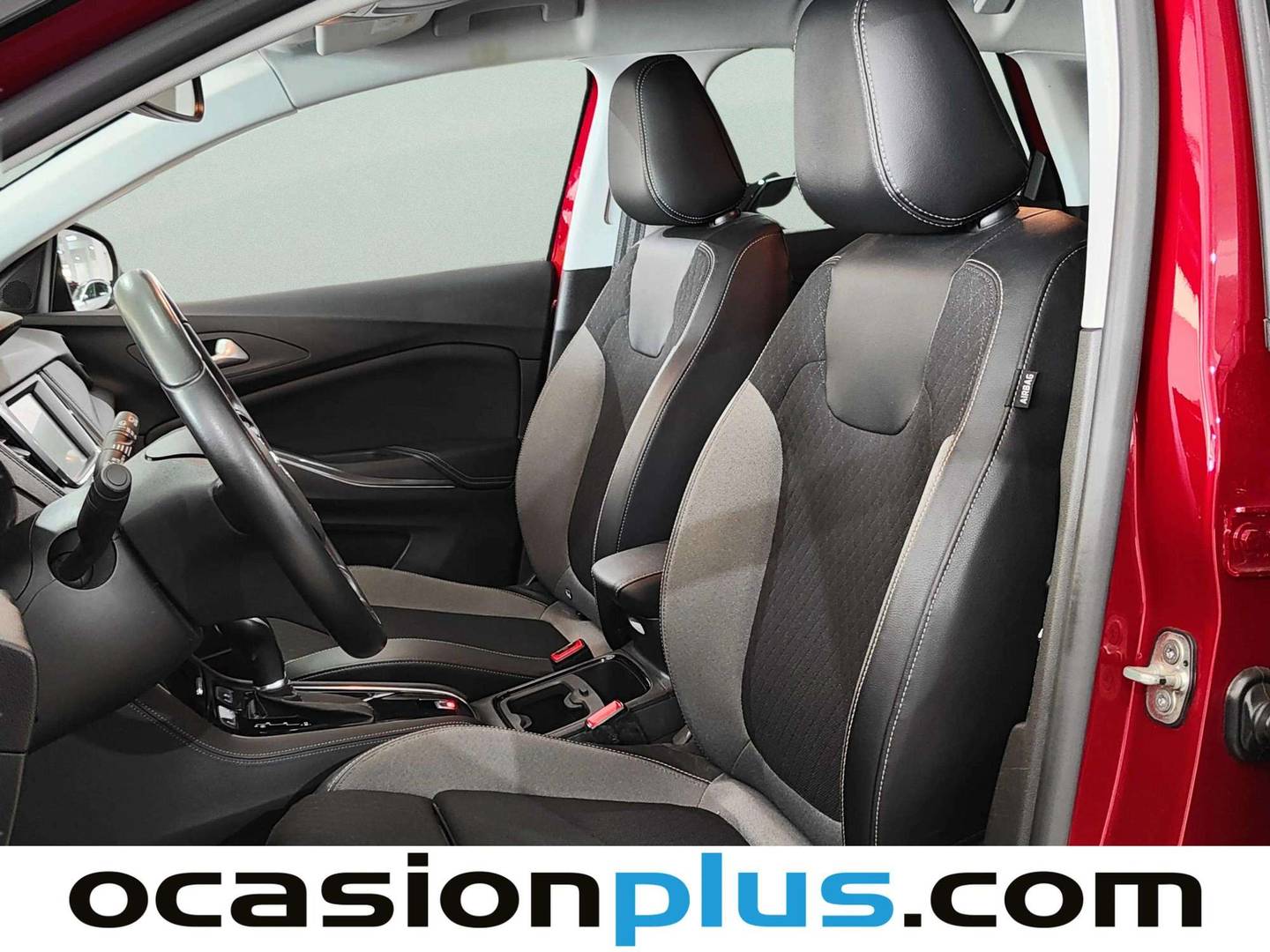 Foto asientos delanteros Opel Grandland X Opel Grandland X 1.2 Turbo Design Line Auto (130 CV)