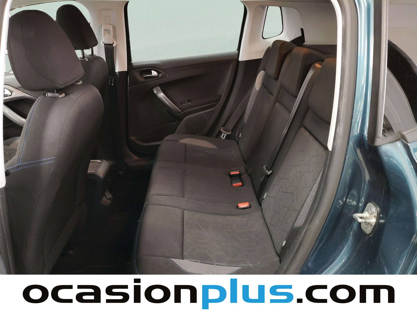Foto asientos traseros Peugeot 2008 Peugeot 2008 BlueHDi 100 S&S Style (100 CV)