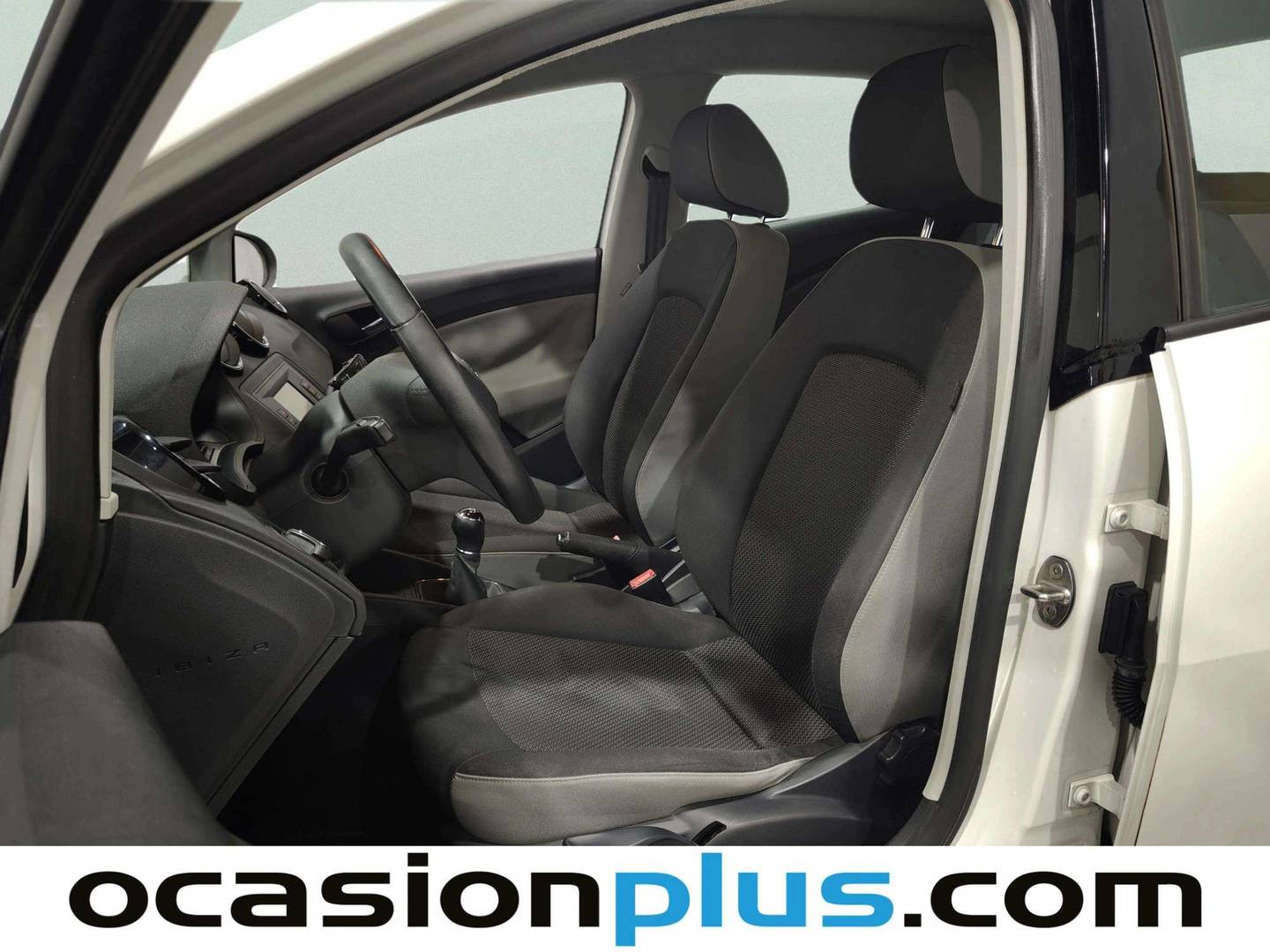Foto asientos delanteros Seat Ibiza Seat Ibiza 1.2 TSI Style (90 CV)