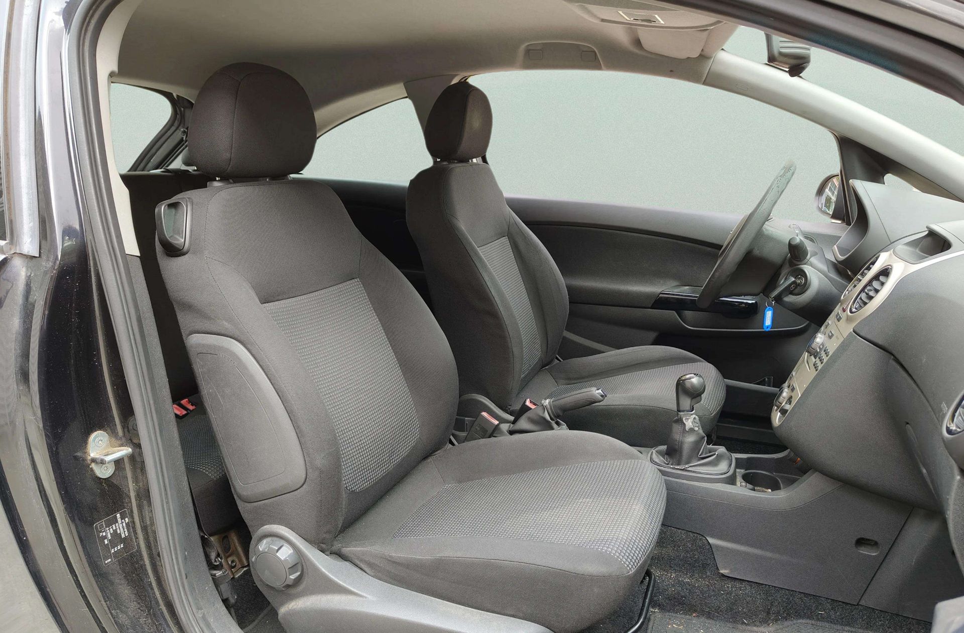 Opel Corsa 1.2 Essentia - foto 13