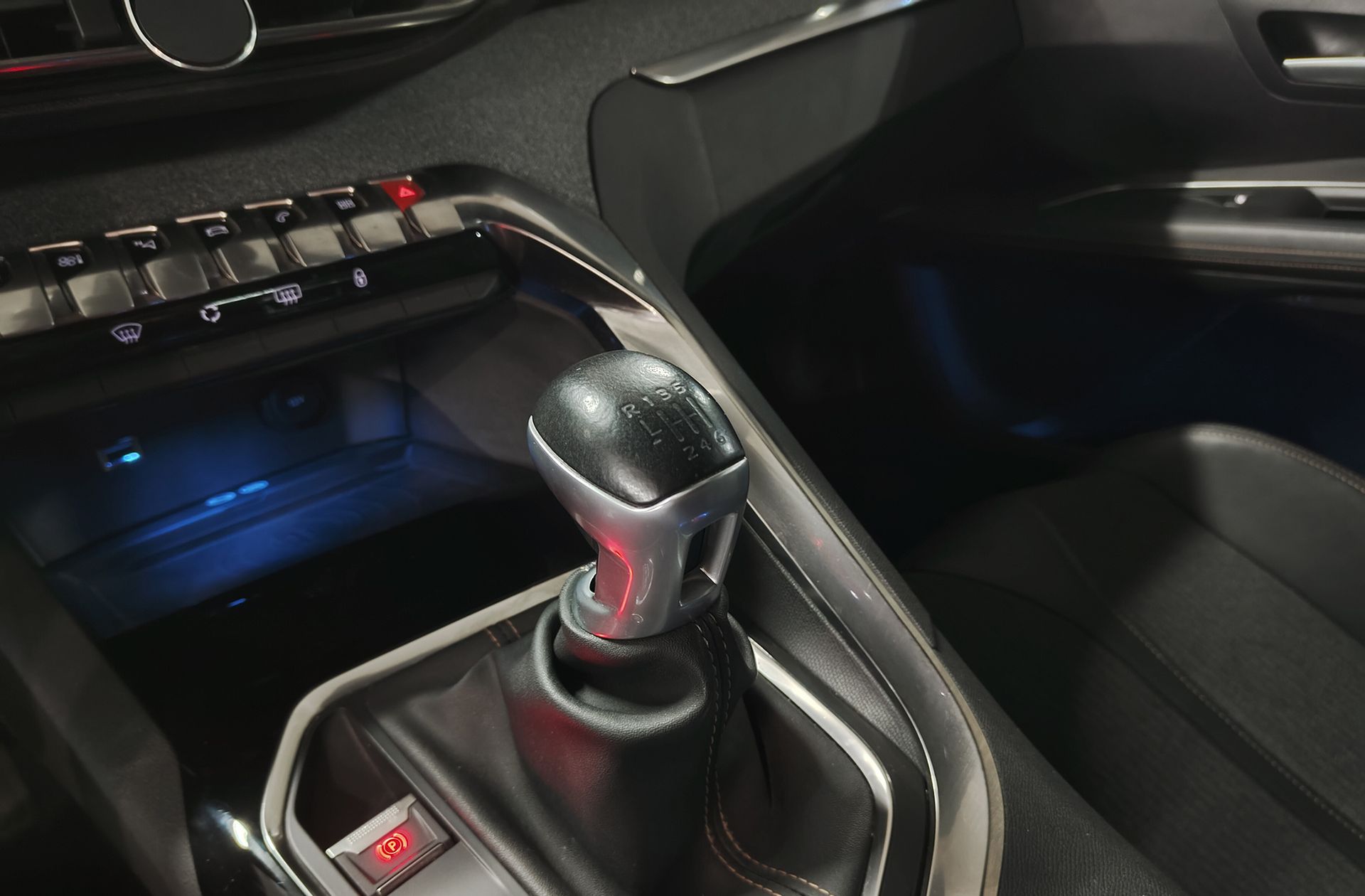 Peugeot 3008 PureTech 130 GT Line - foto 6