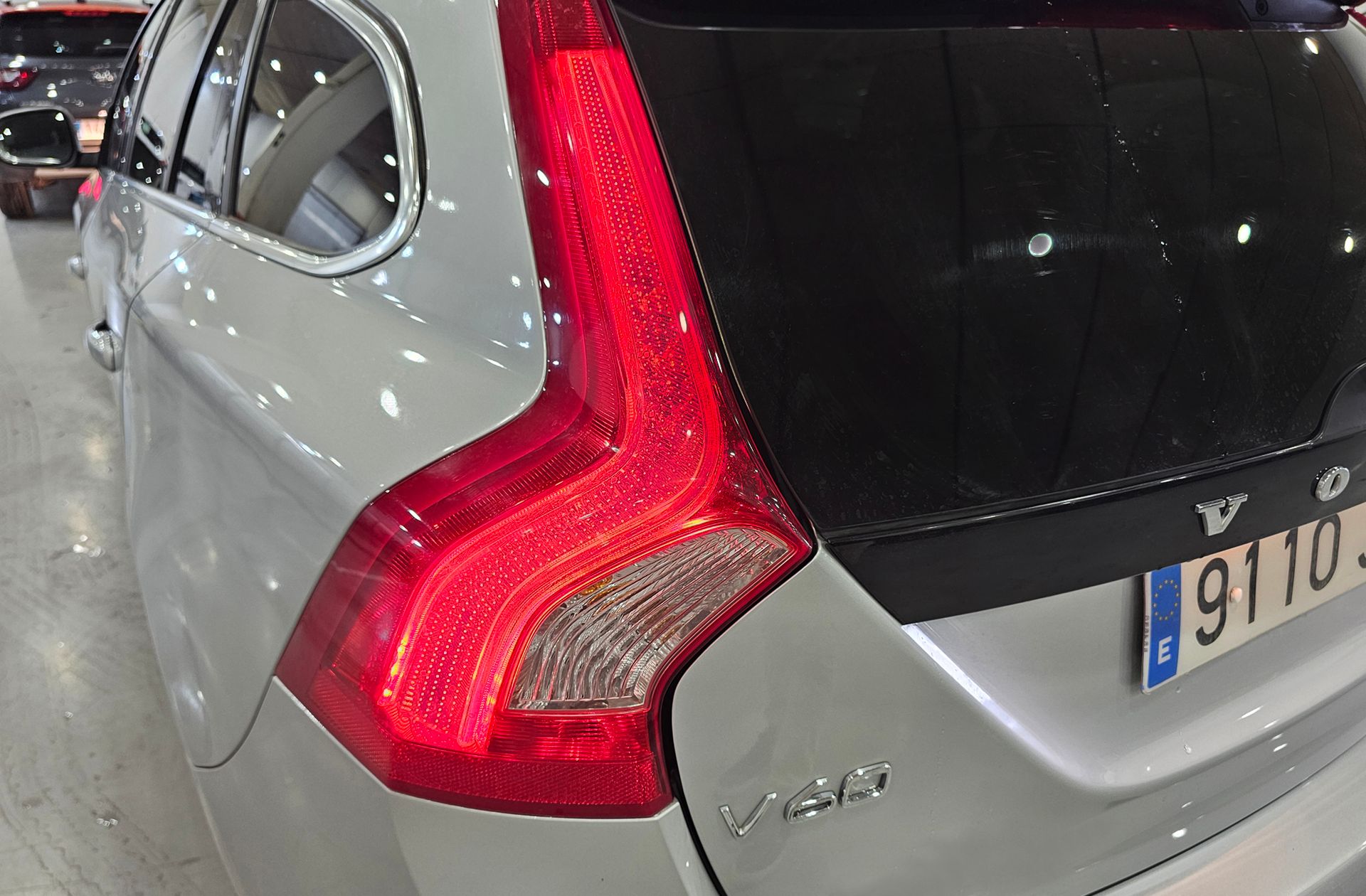 Volvo V60 D2 Momentum - foto 15