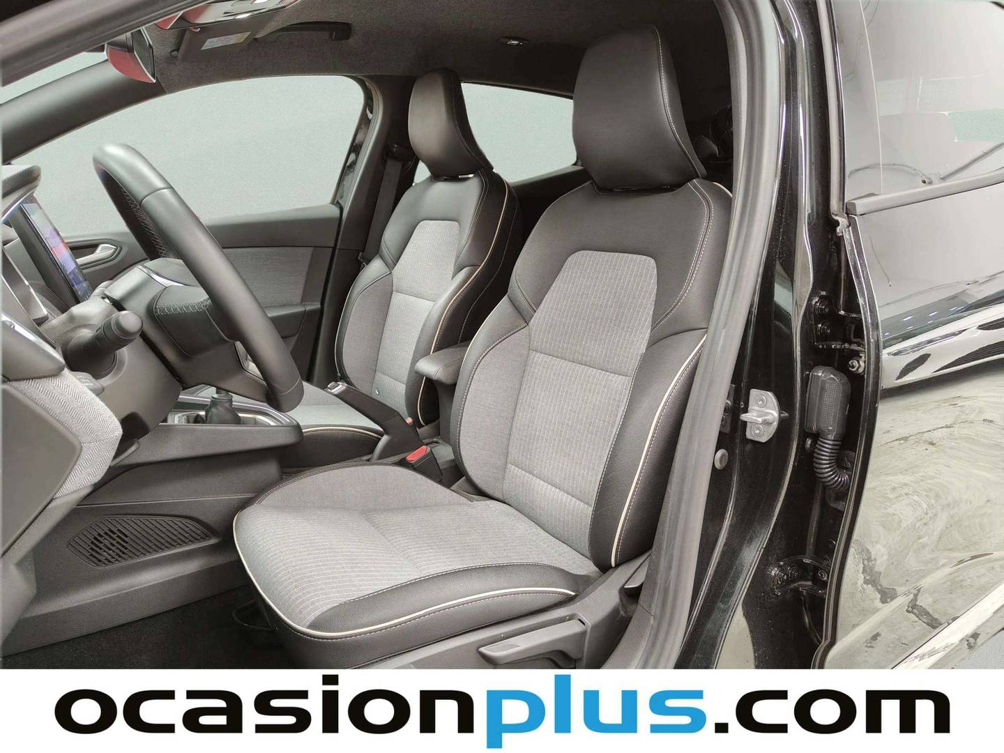 Foto asientos delanteros Renault Clio Renault Clio Techno TCe (90 CV)