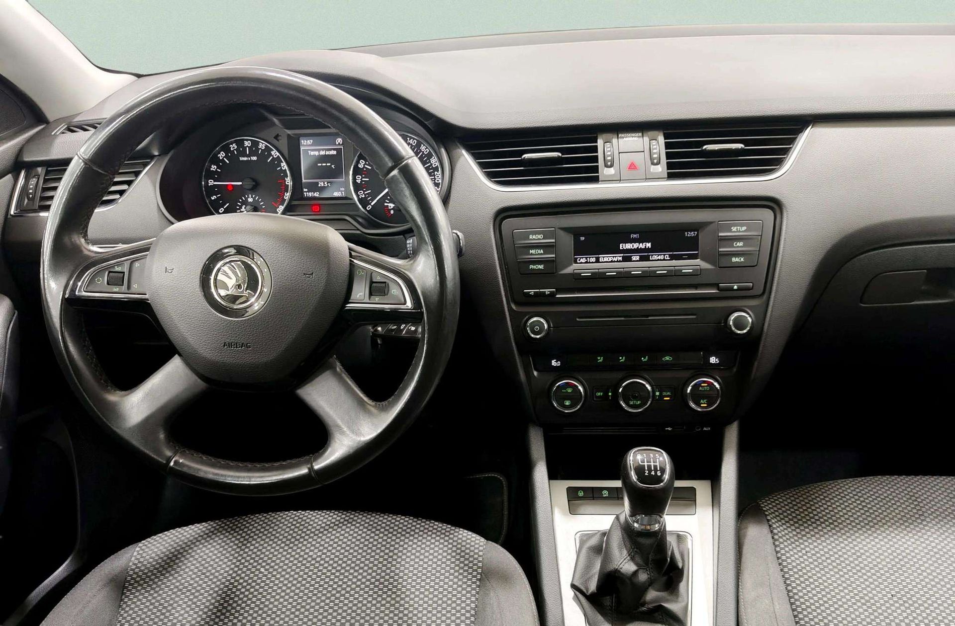 Škoda Octavia 2.0 TDI CR Ambition - foto 6