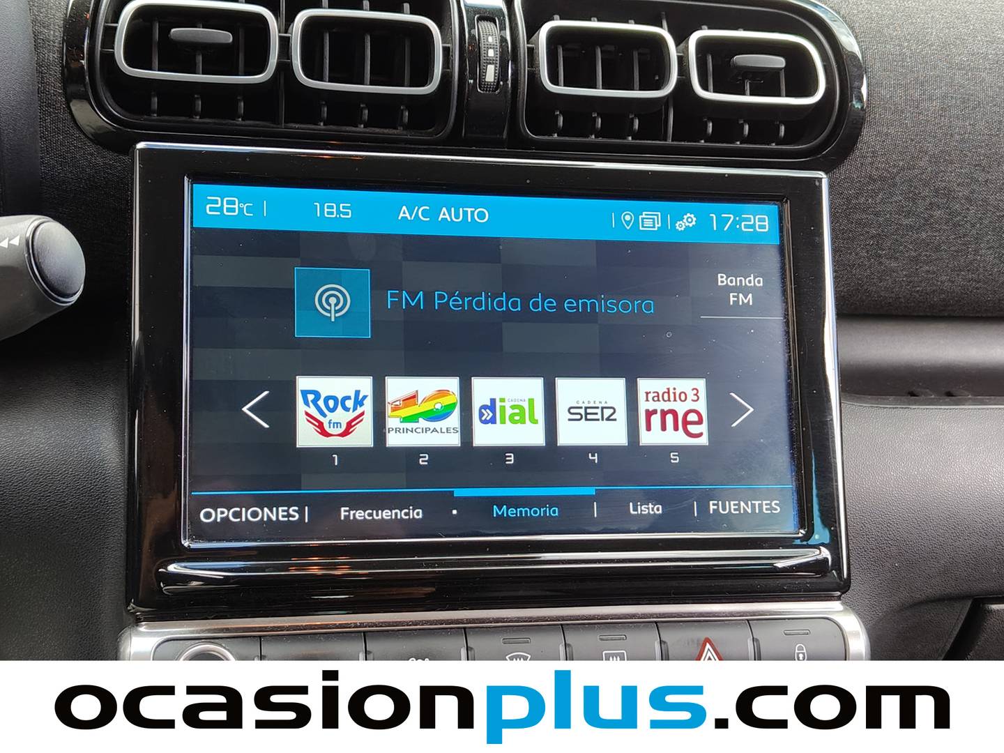 Foto Citroën C3 Aircross Citroen C3 Aircross PureTech 130 Shine Pack EAT6 (131 CV)