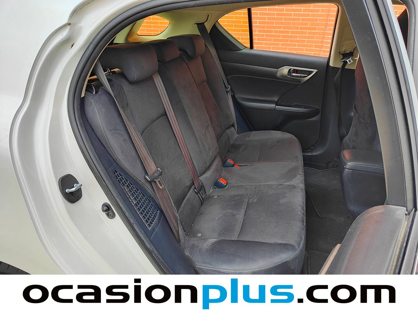 Lexus CT Lexus CT 200h Business (136 CV) al mejor precio