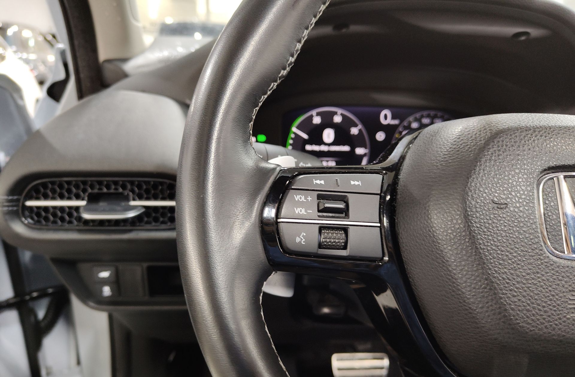 Honda ZR-V 2.0 i-MMD Advance CVT - foto 29