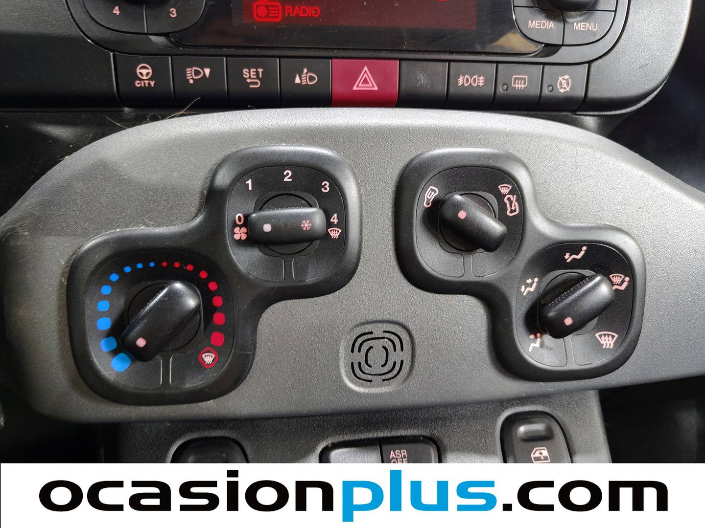 Equipamiento del Fiat Panda Fiat Panda 1.2 Lounge (69 CV)