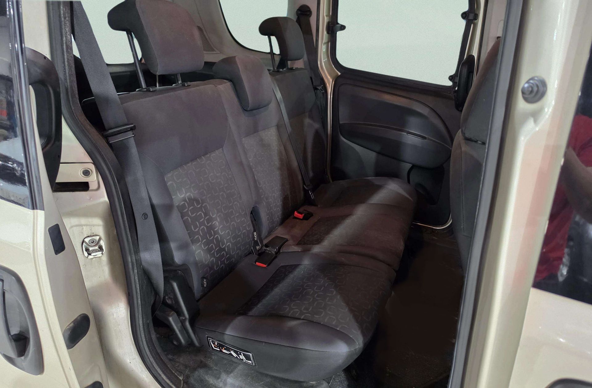 Fiat Doblò Panorama 1.6 MultiJet Dynamic - foto 13