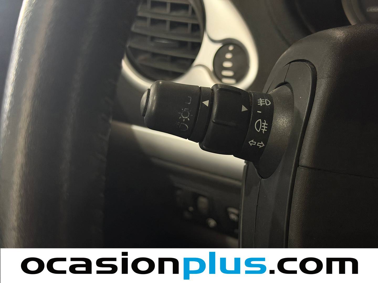 Renault Clio Renault Clio 1.6 16v iMusic Confort Dynamique (110 CV) de segunda mano
