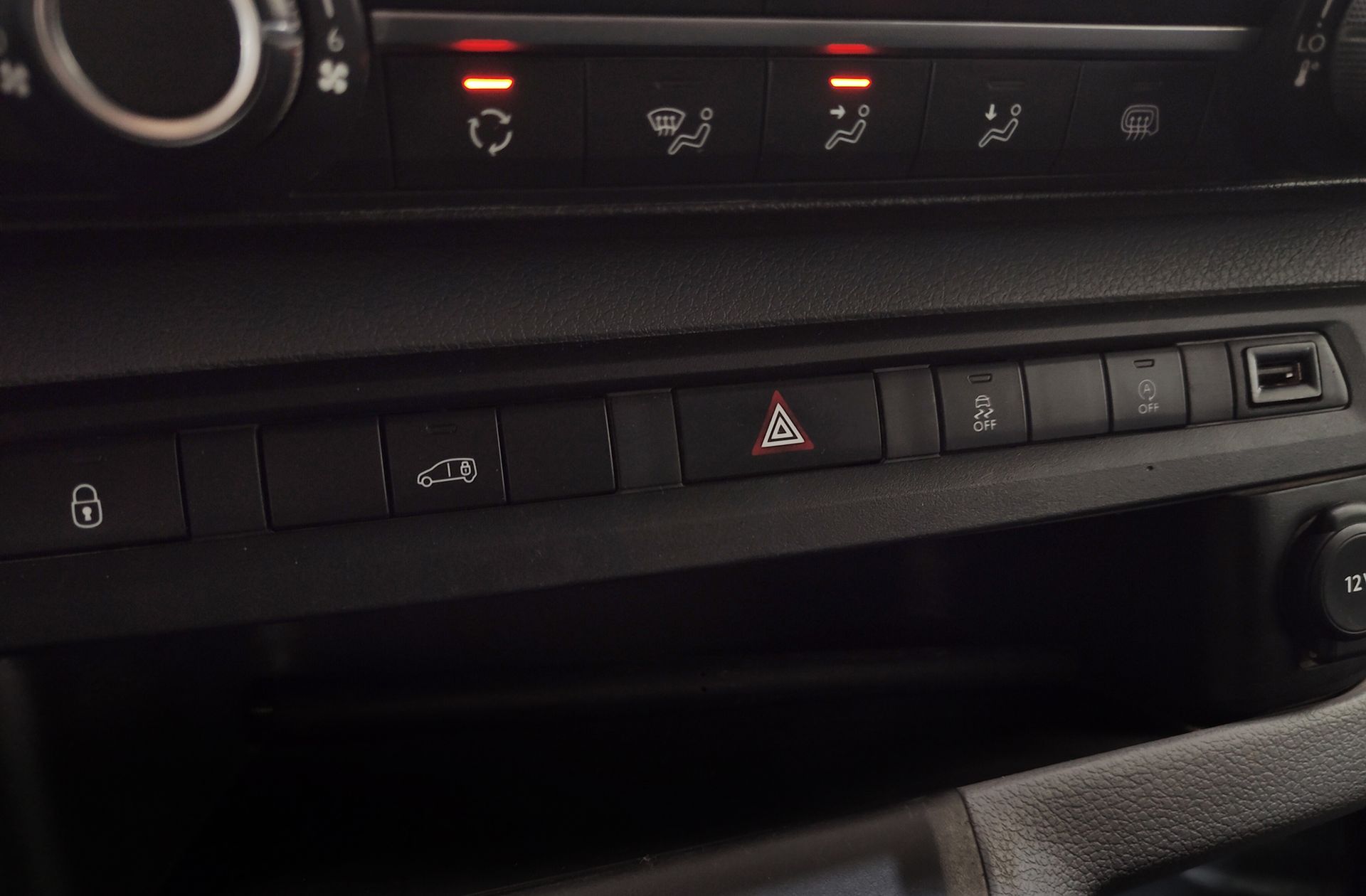 Peugeot Expert Furgon BlueHDi 120 Pro Standard - foto 31
