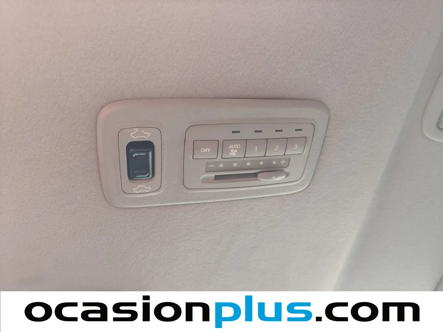 Foto Mitsubishi Grandis MITSUBISHI Grandis 2.0 DI-D Intense Plus (136 CV) 7 Plazas