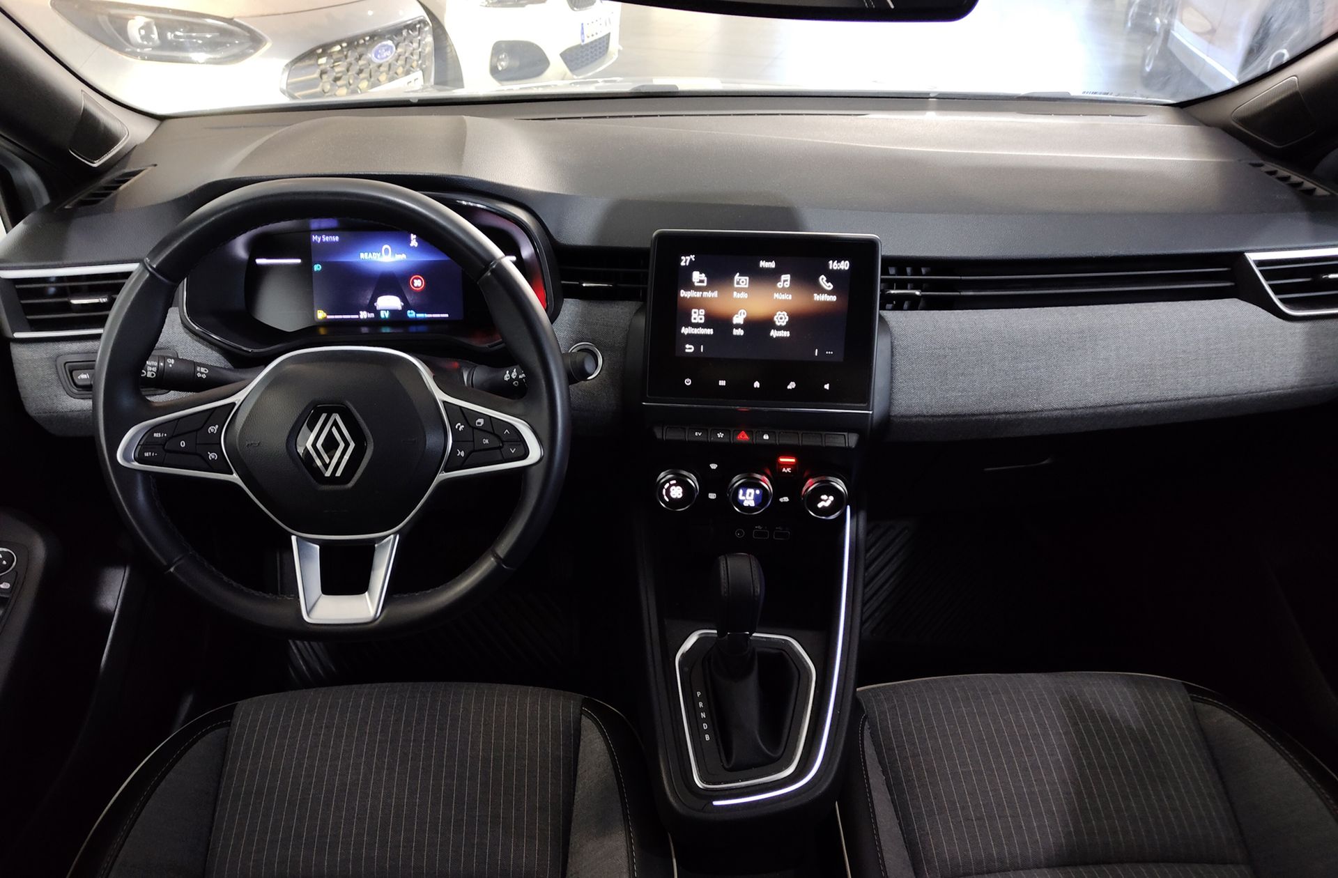 Renault Clio Techno E-Tech Híbrido - foto 6