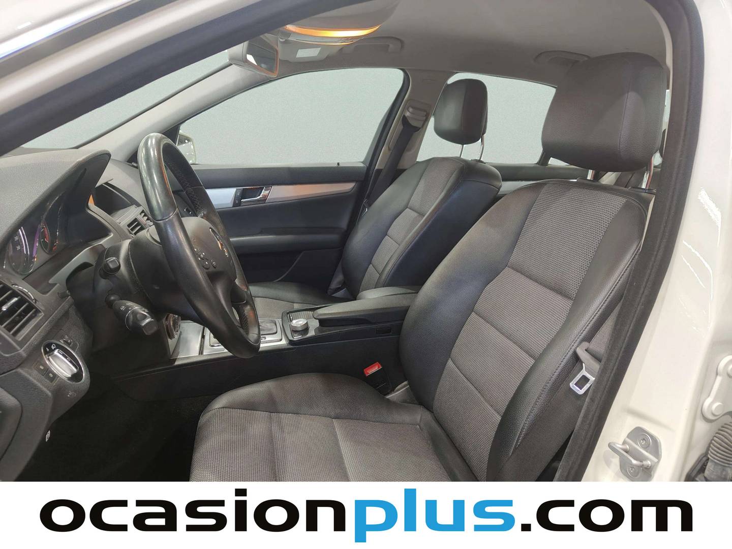 Foto asientos delanteros Mercedes Clase C Mercedes Clase C 200 CDI Blue Efficiency Avantgarde (136 CV)