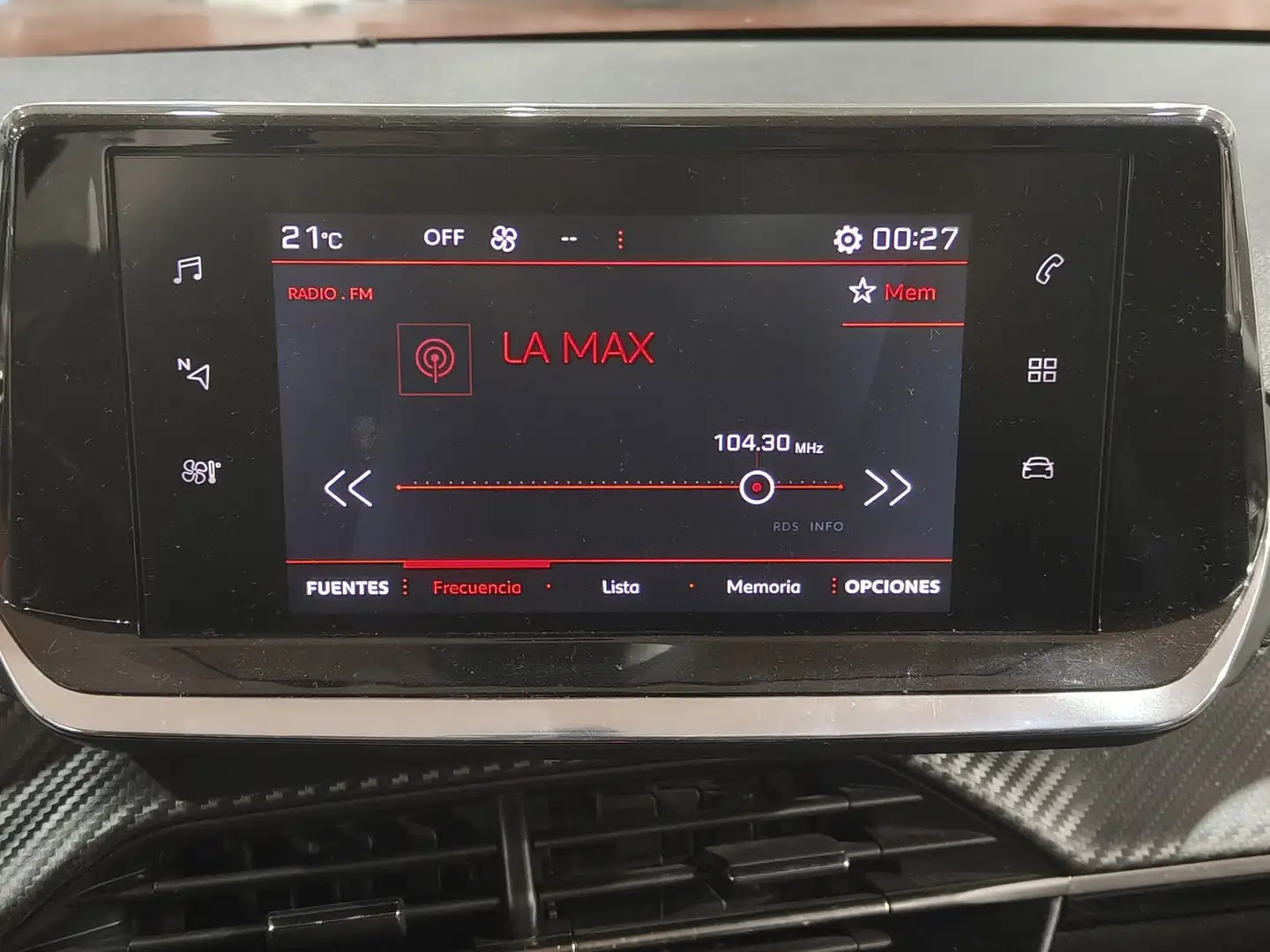 Foto Peugeot 208 Peugeot 208 BlueHDi 100 Allure (100 CV)