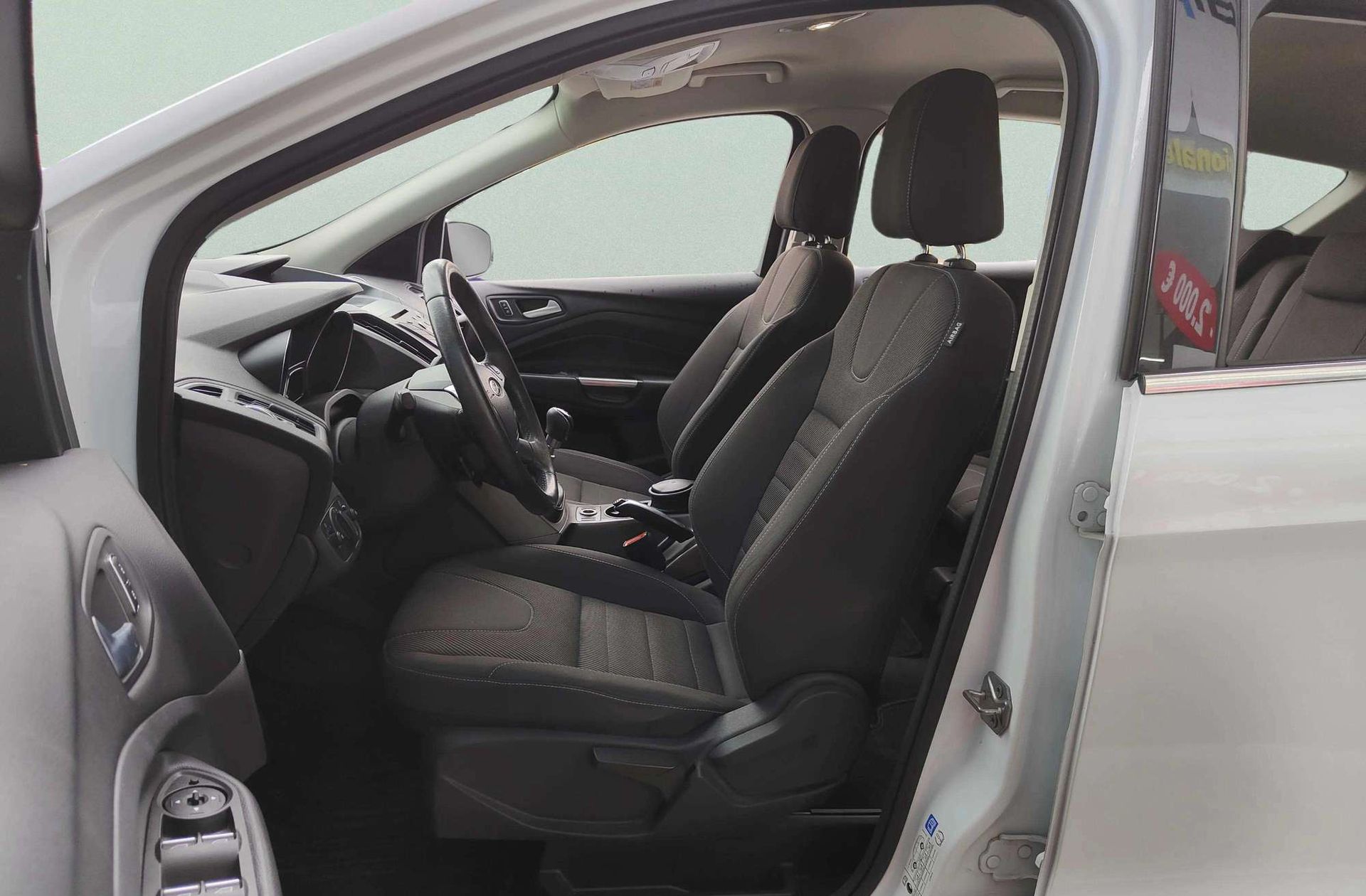 Ford Kuga 1.5 EcoBoost Trend 4x2 - foto 10