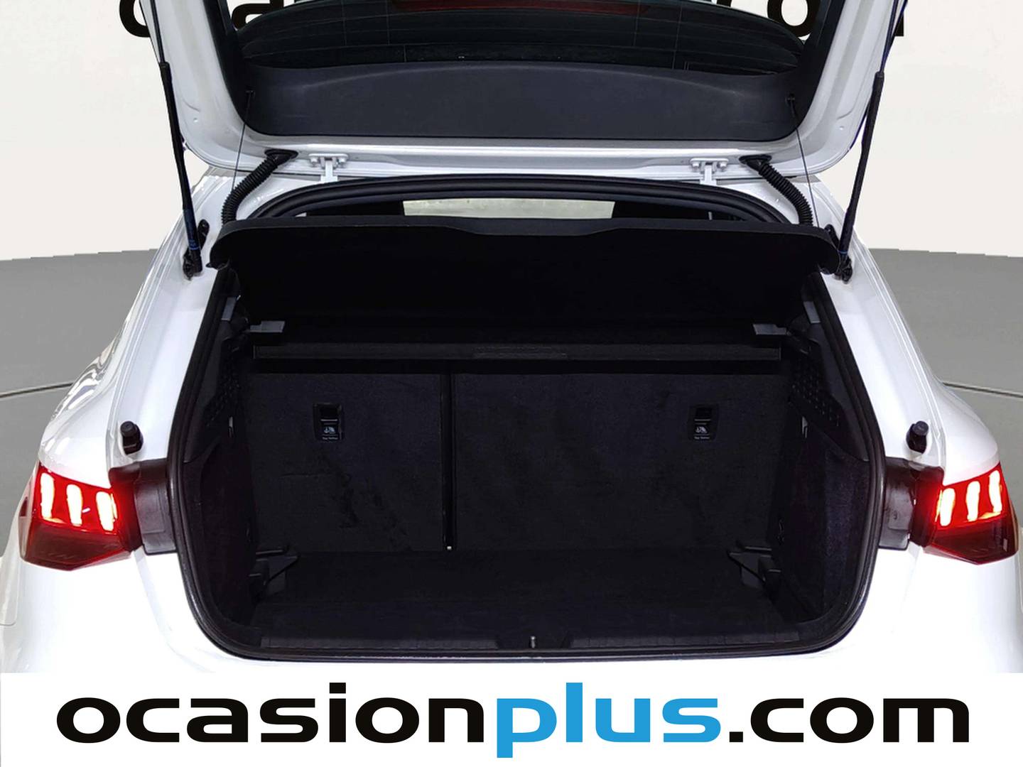 Fotos maletero Audi A3 Audi A3 Sportback Advanced 35 TFSI (150 CV)