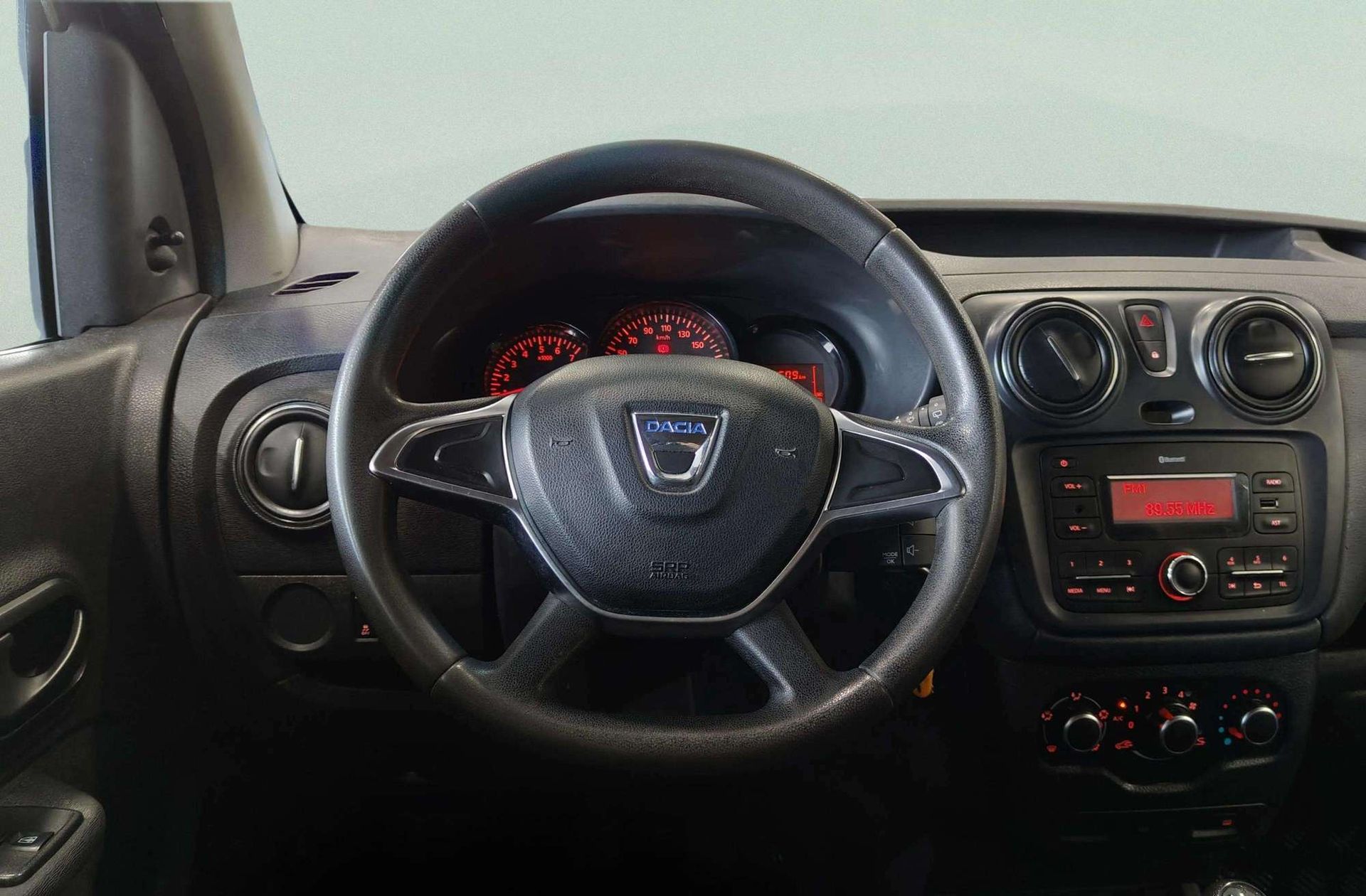 Dacia Dokker Essential 1.6 - foto 18