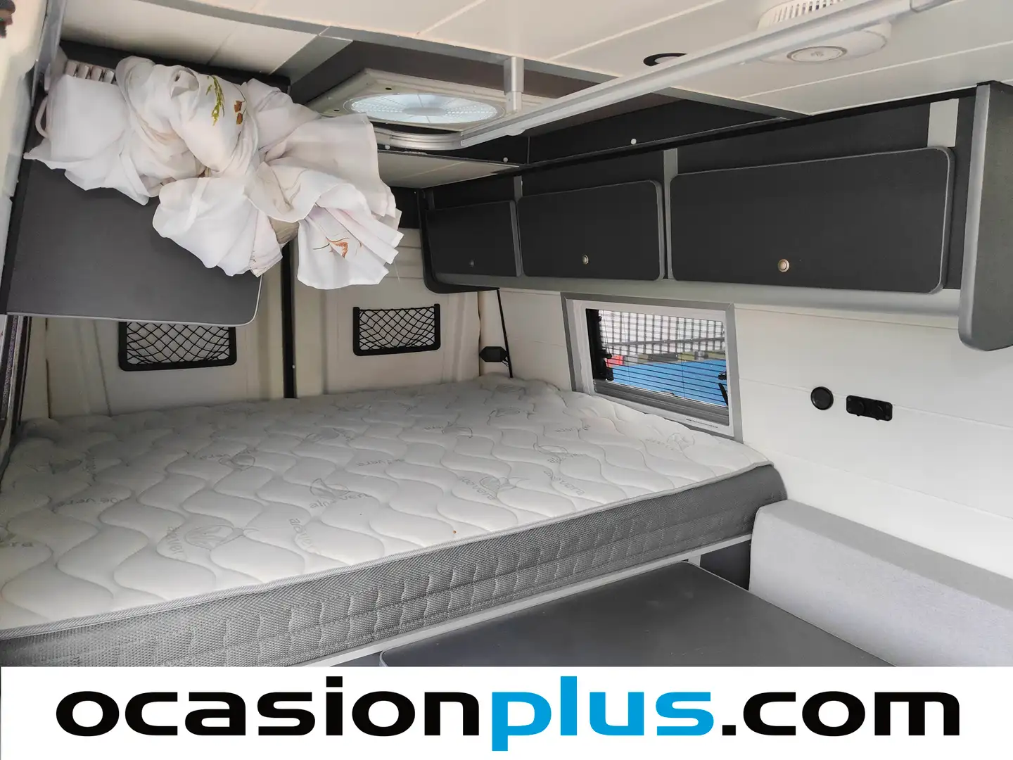 Foto Iveco Daily Iveco Daily 2.3 TD 35S 16 3520/H2 (156 CV) Camperizada