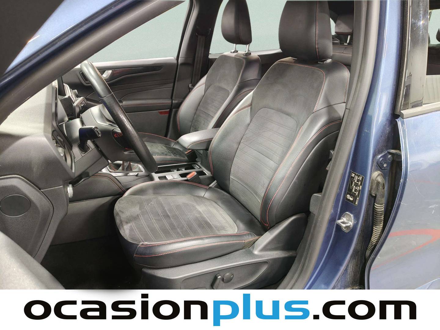 Foto asientos delanteros Ford Kuga Ford Kuga 1.5T EcoBoost ST-Line X 4x2 (150 CV)