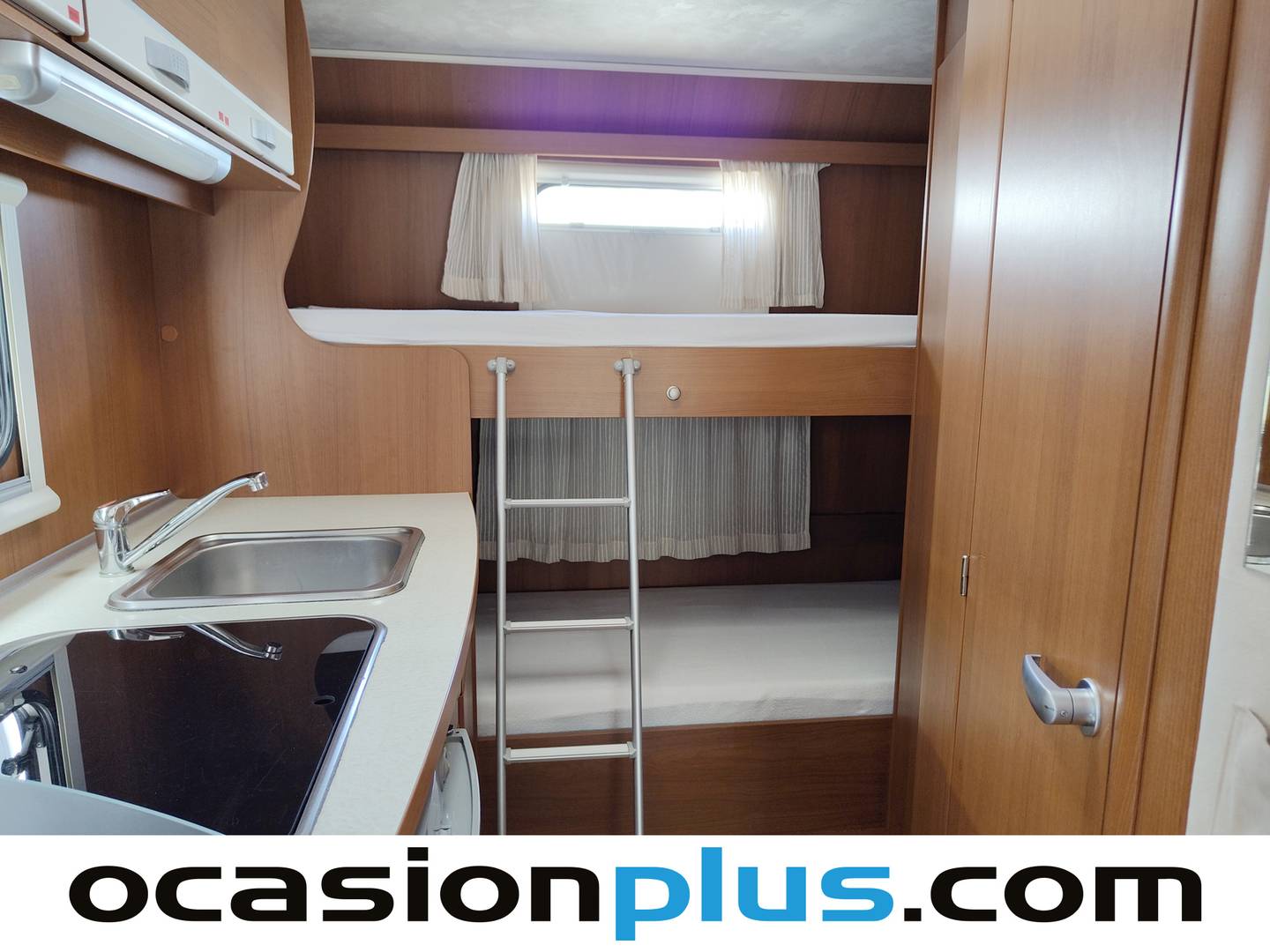 Acabados Elnagh M 200 Elnagh M 200 2.3D Baron 47 D (130 CV) 7 Plazas