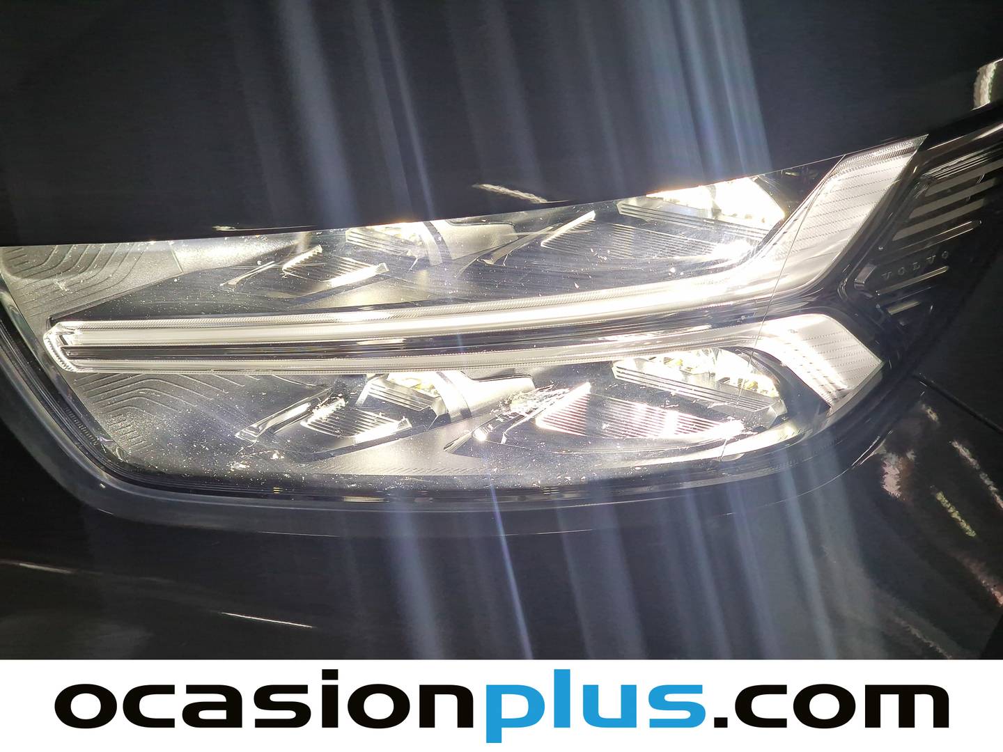 Acabados Volvo XC40 Volvo XC40 T2 Momentum Core (129 CV)