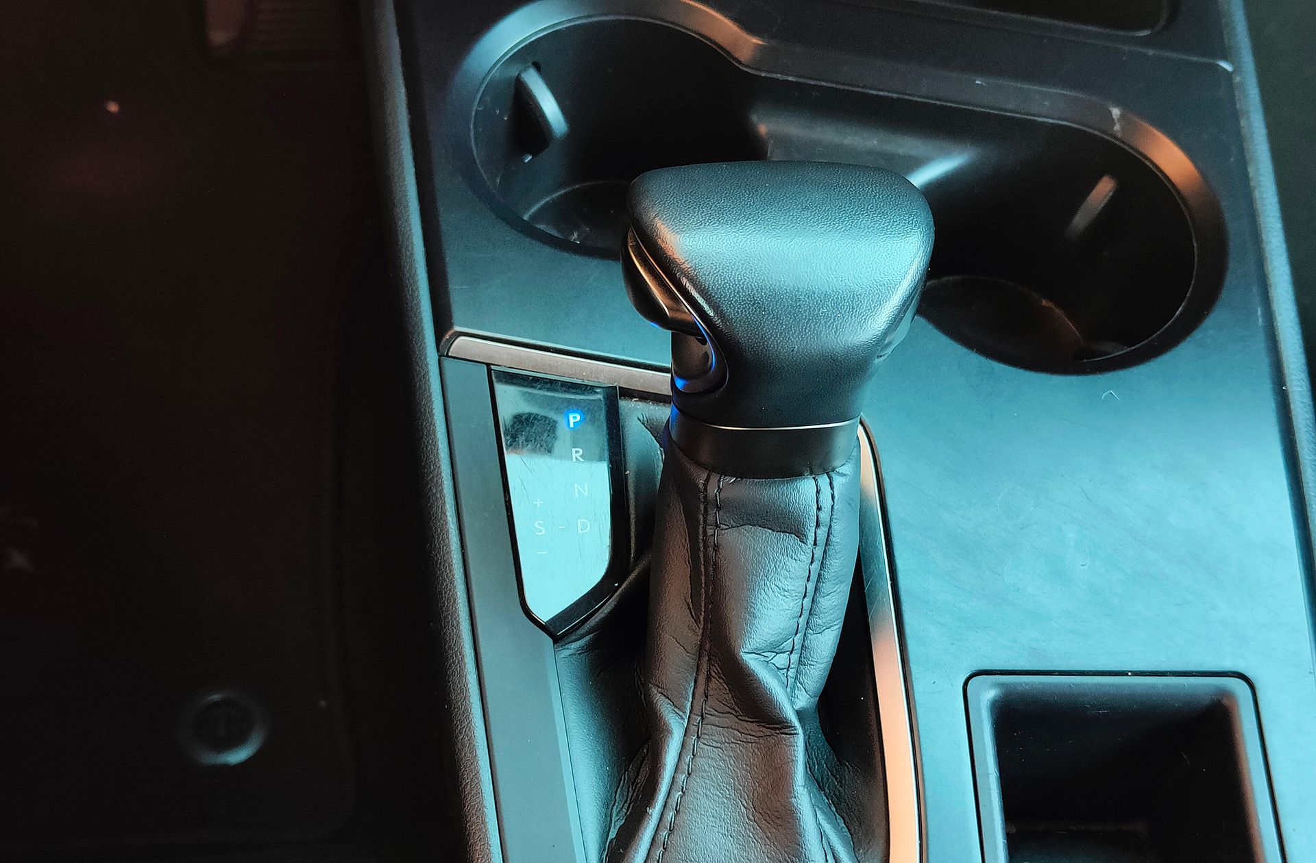 Lexus UX 250h Premium - foto 5