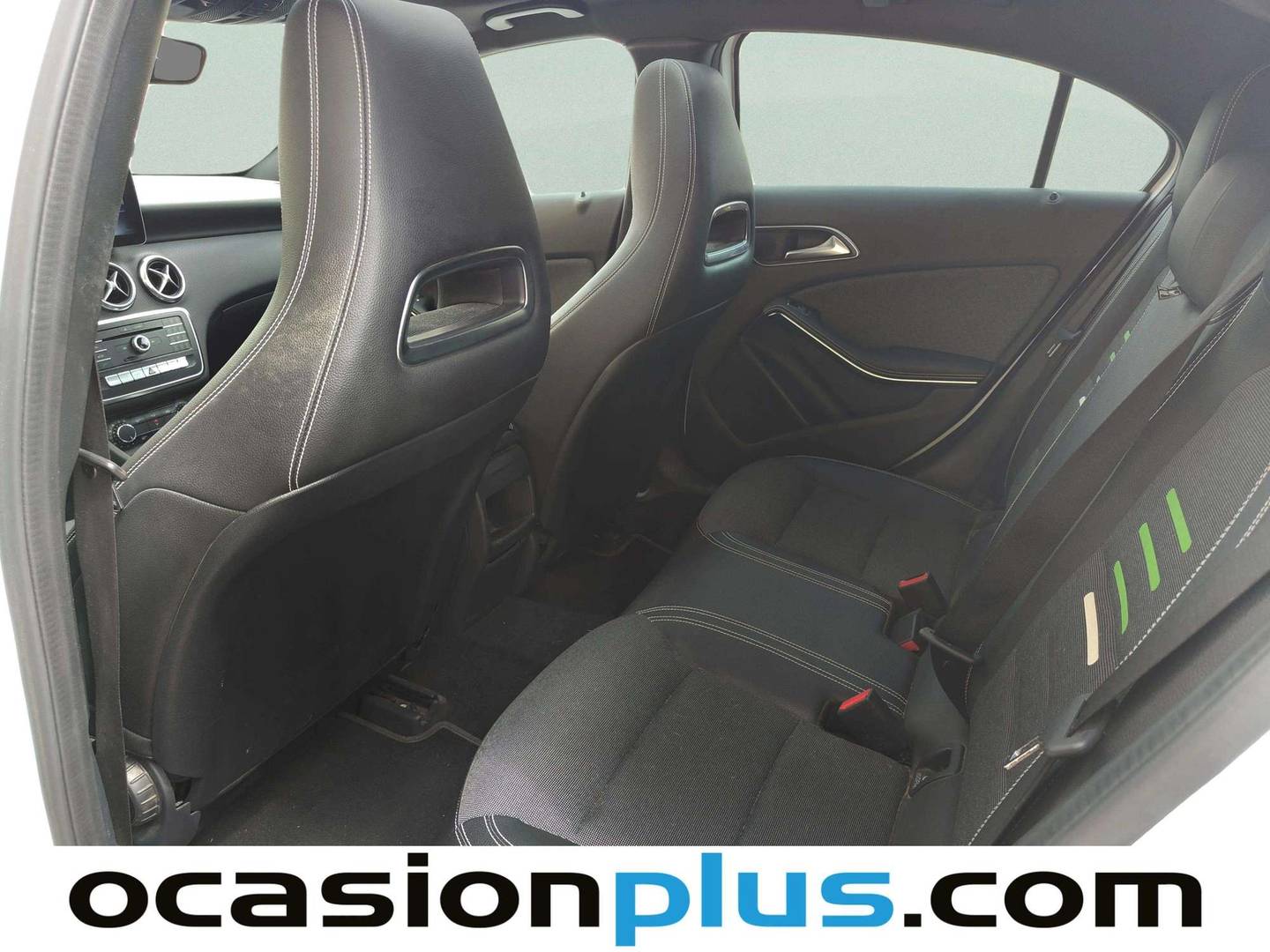 Foto asientos traseros Mercedes Clase A Mercedes Clase A 180 d (109 CV) PACK AMG